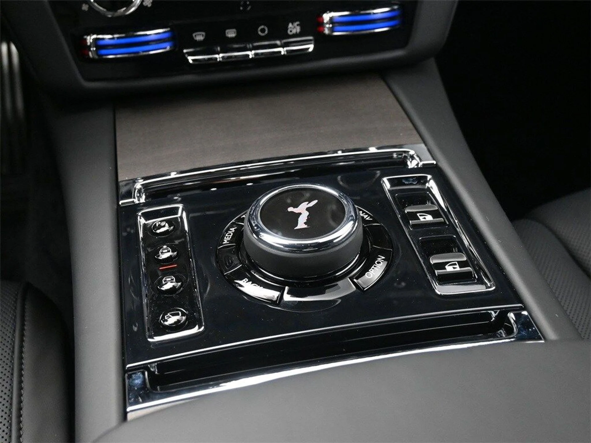 mph018_2637275389_38434c96188afbfbb3de52bc820a9ec6x_dc2cfd23e4