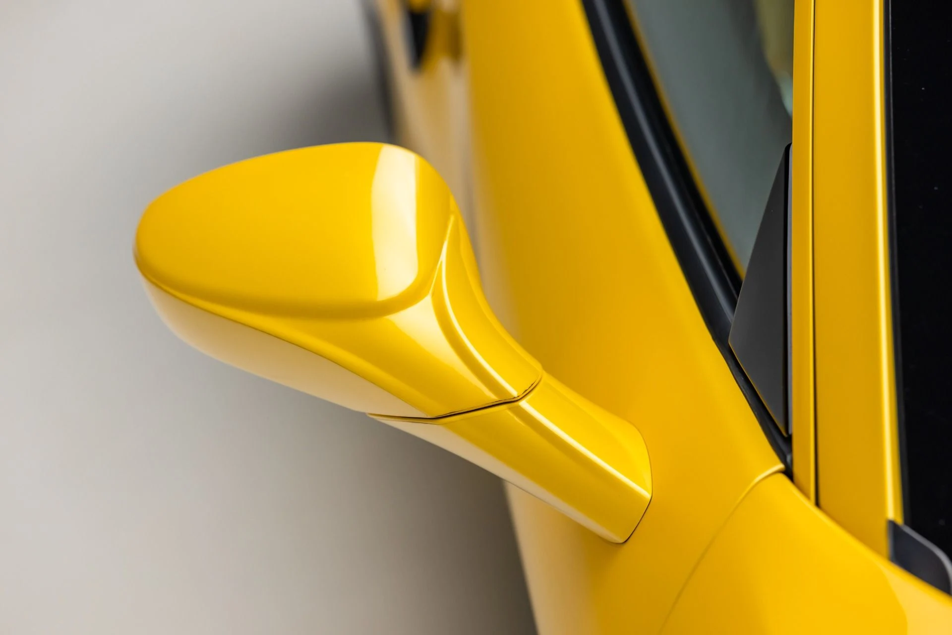 mph018_2638563599_13163_p19_l_6f8433383c