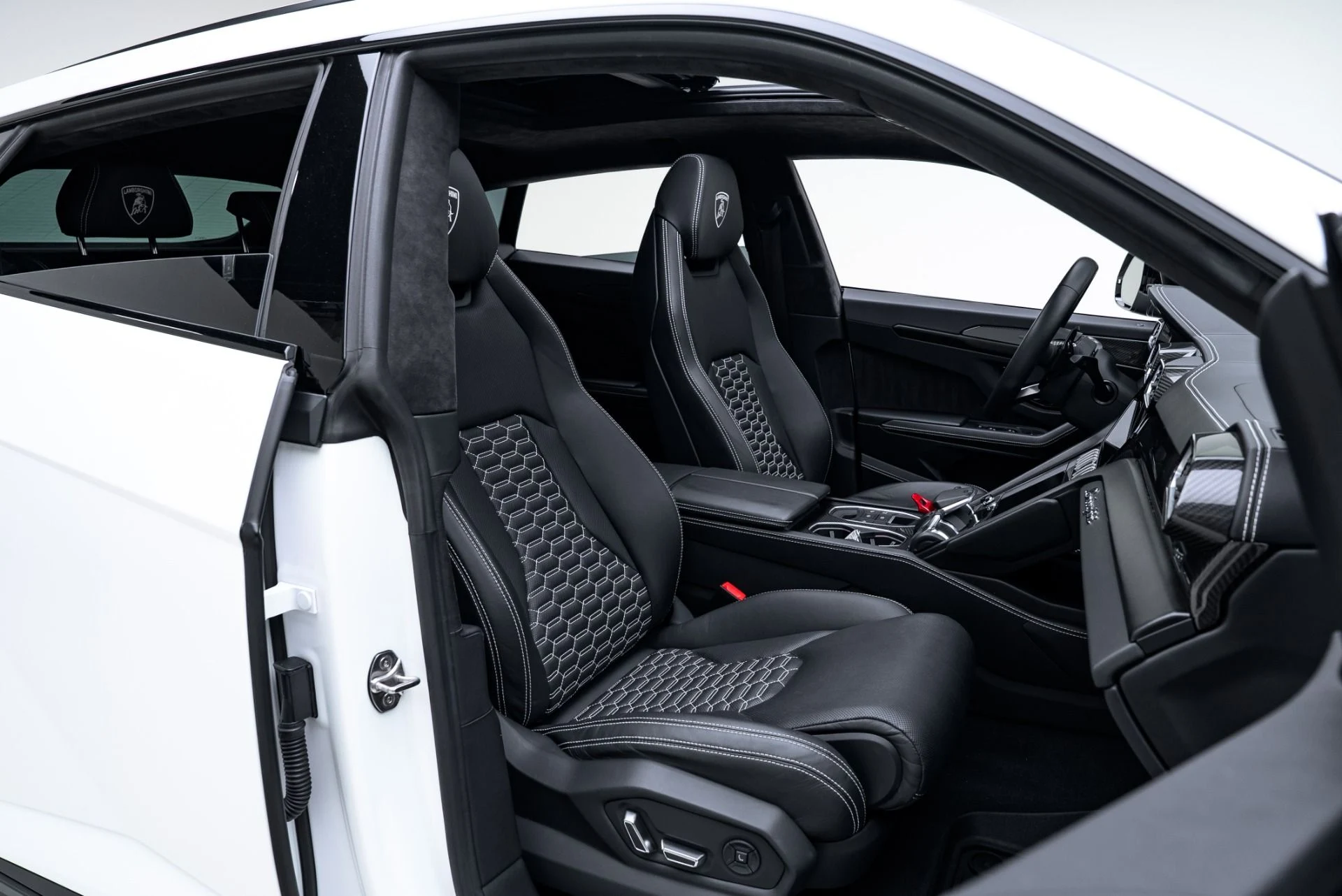 mph018_2638802580_Used_2023_Lamborghini_Urus_S_1776203789_2dbe477ec5