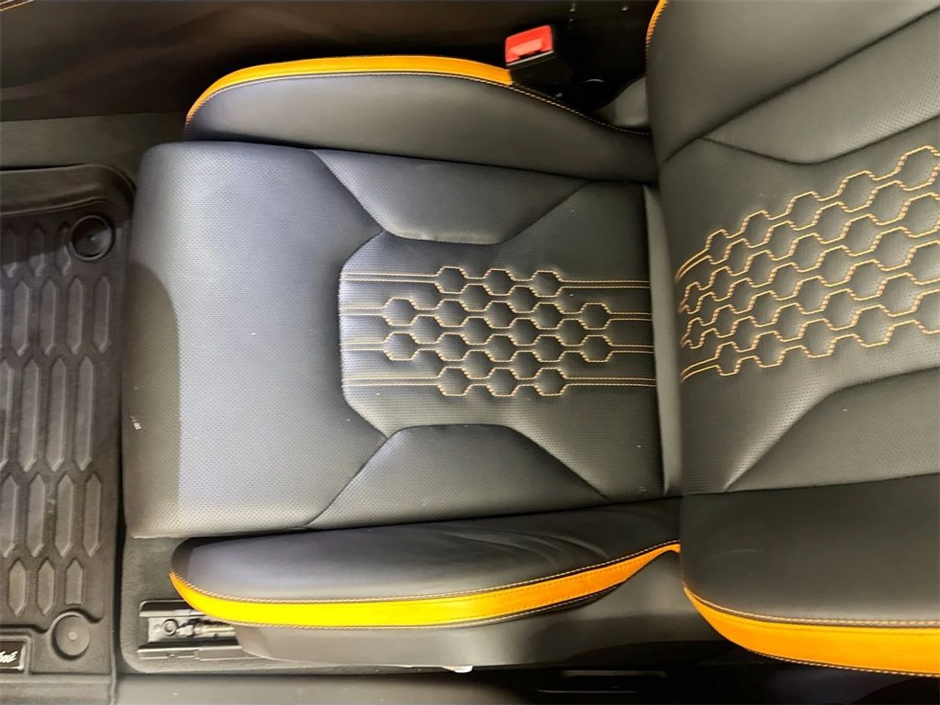 mph018_2639893567_8f9a780a72c4d9b4deff786449401fa7_75db76d533