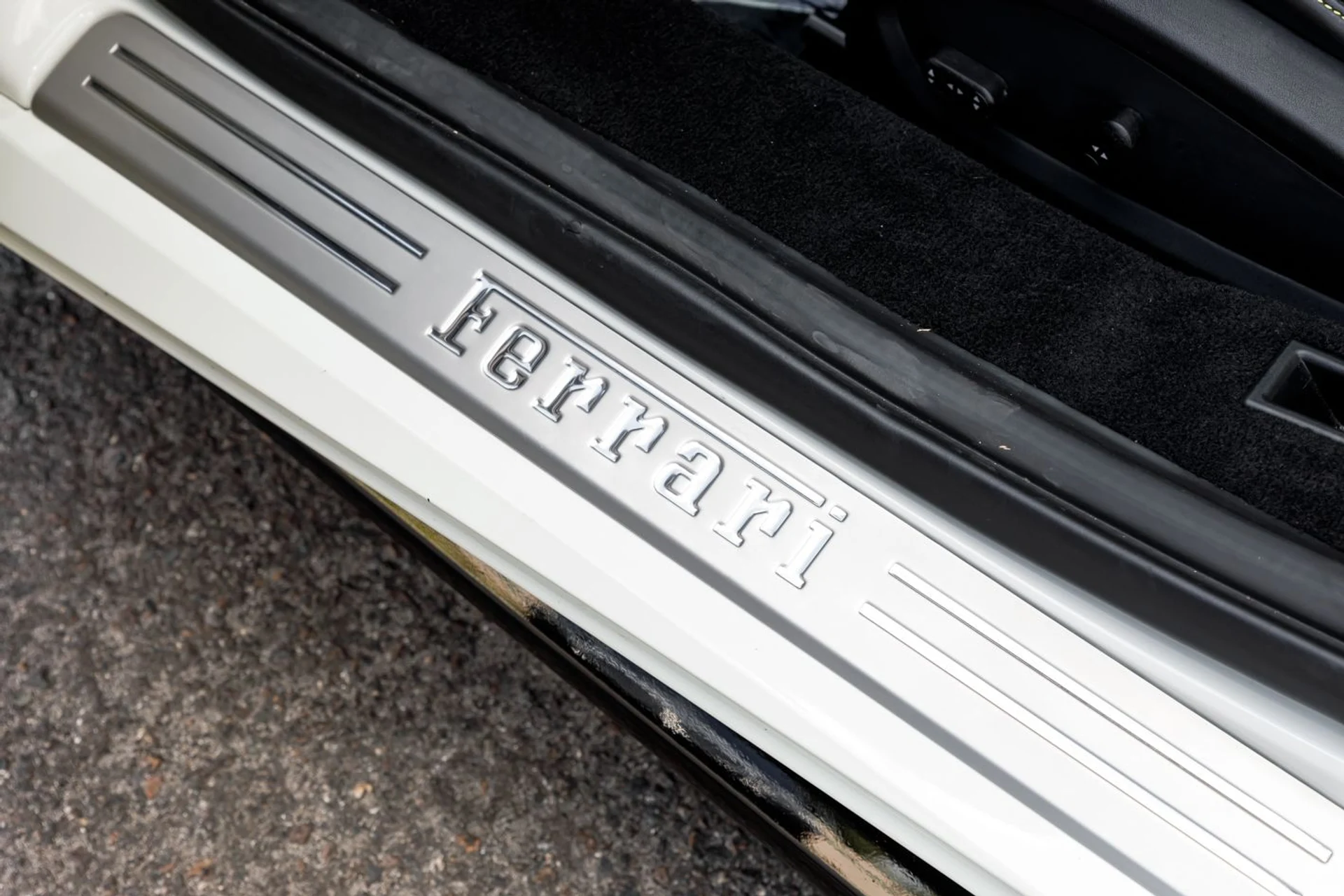 mph018_2640520690_Used_2018_Ferrari_488_GTB_f53217030e