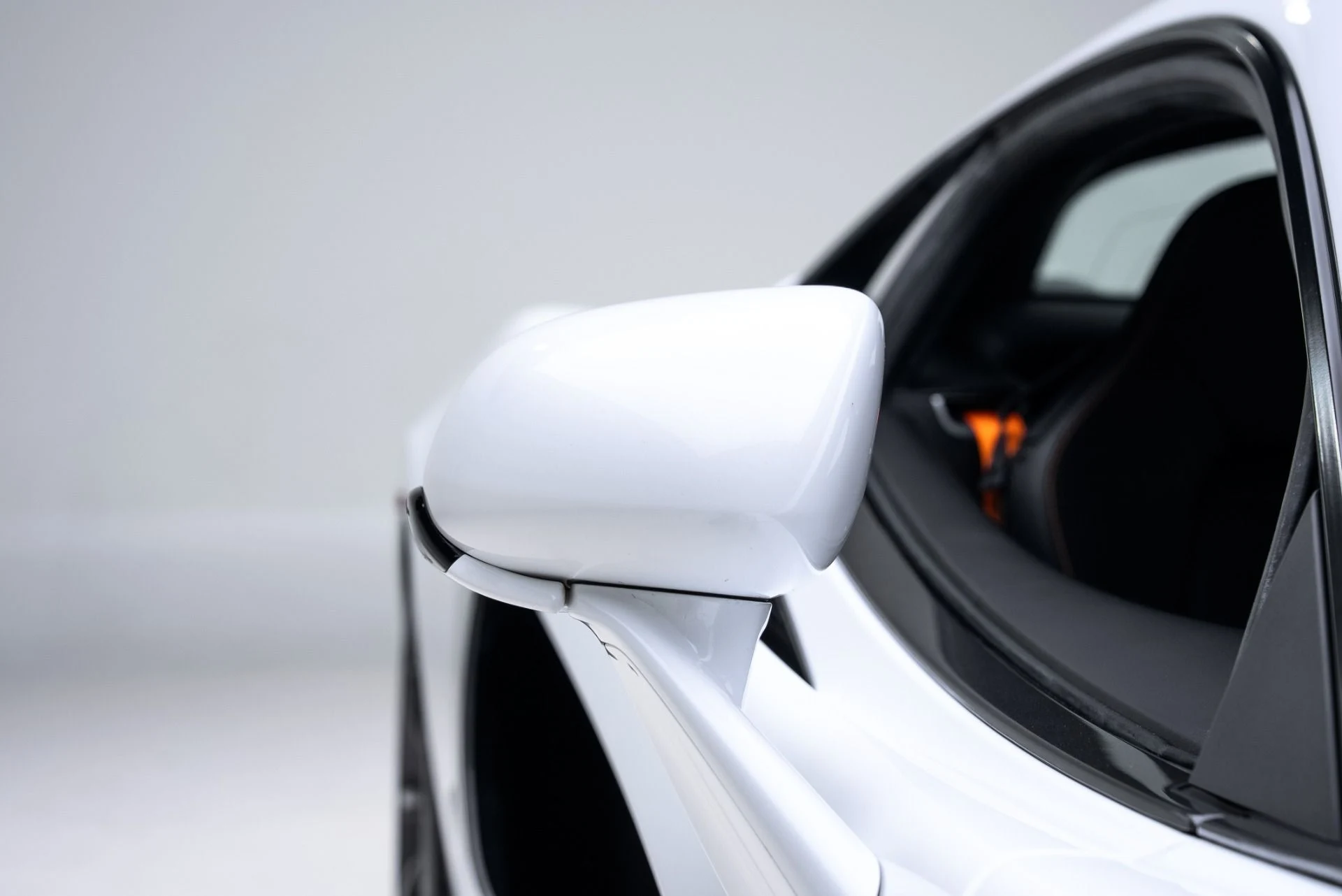 mph018_2645417158_Used_2019_Mc_Laren_570_S_1774648800_4caeea26dc