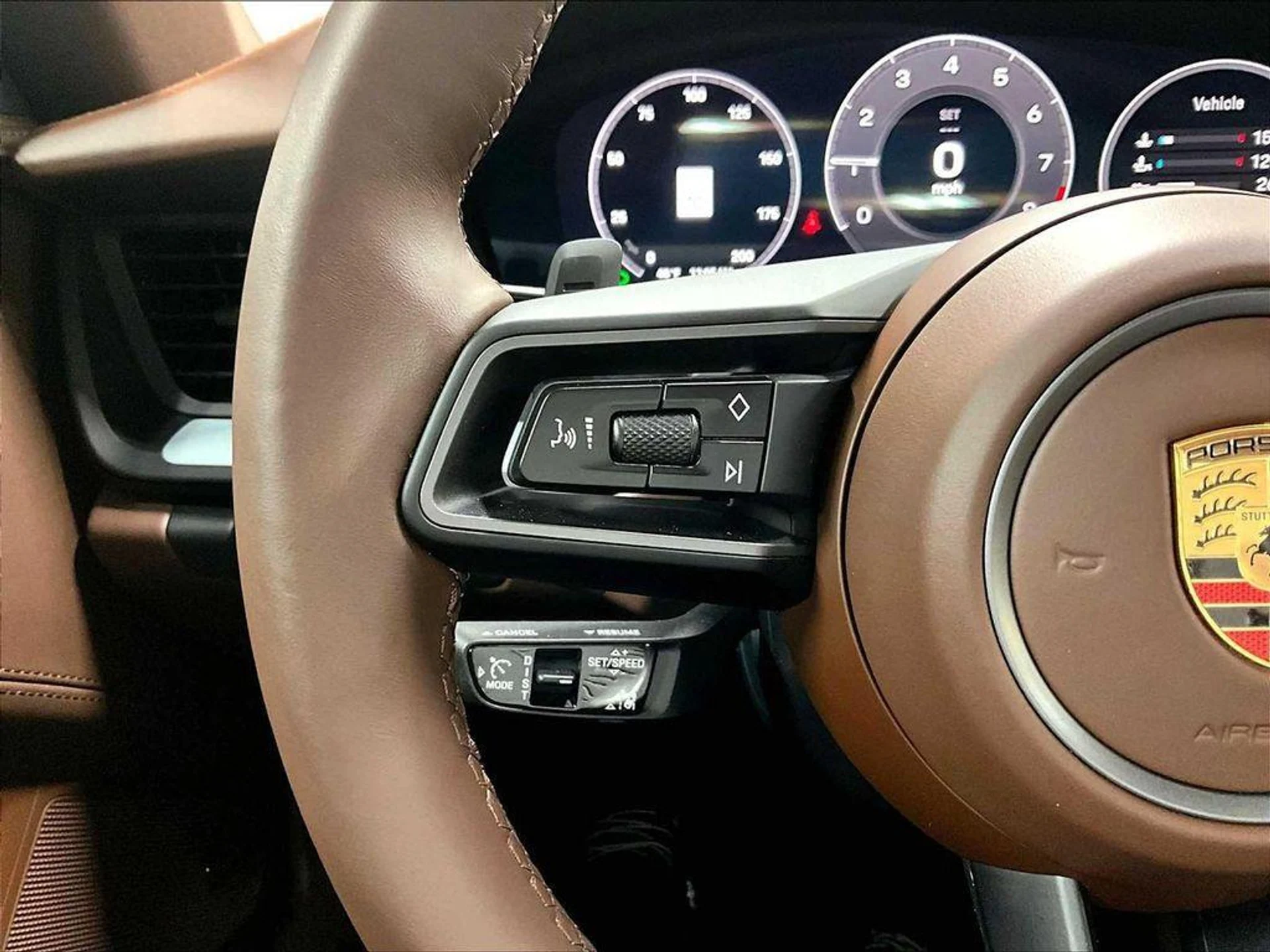 mph018_2652785057_Bh_Ct_Ogh_Ao10_Bmw_Hr_Te_H_Mh_QHOHU_60b3153cfd