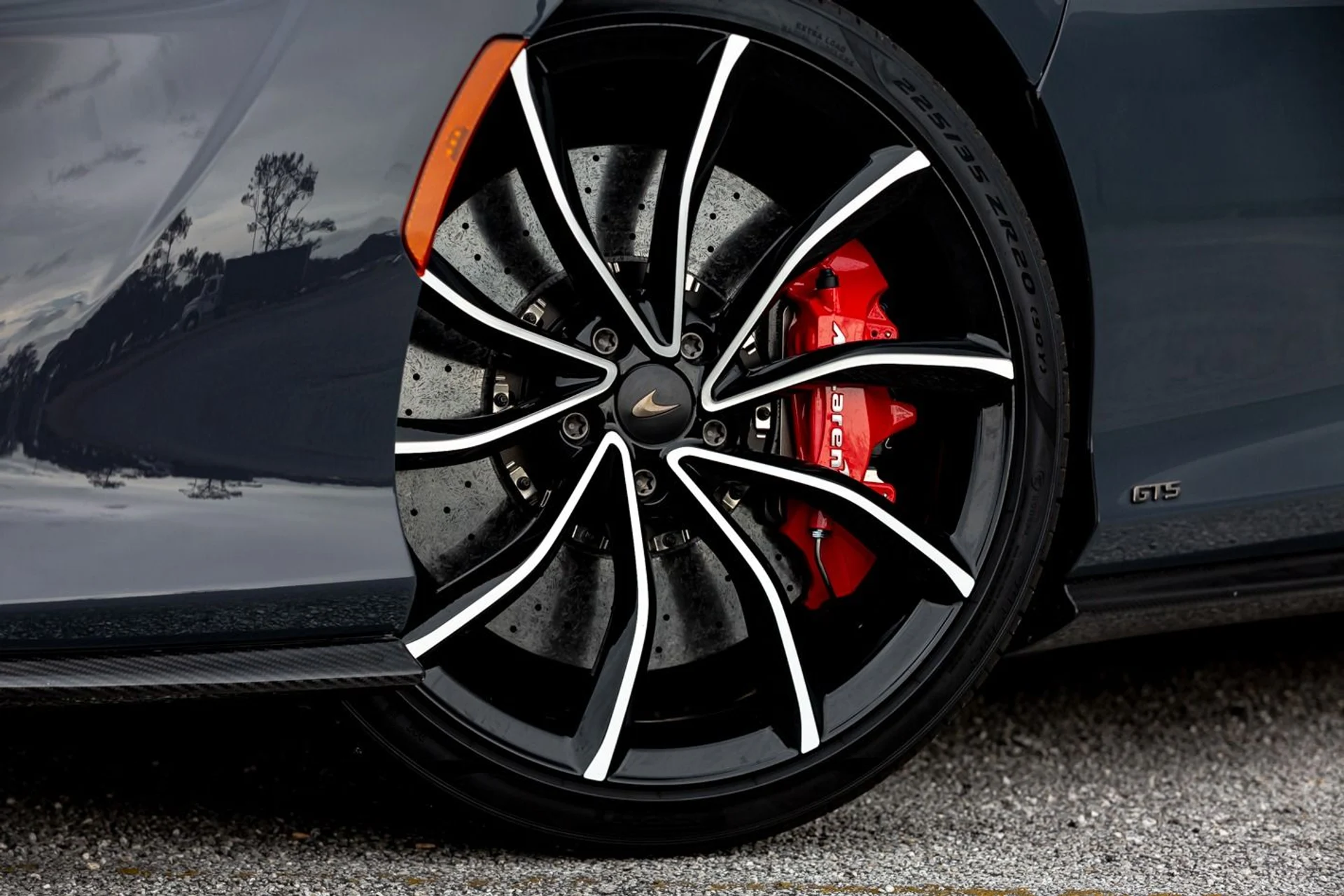 mph018_2654950685_467_p19_l_814711fb8d