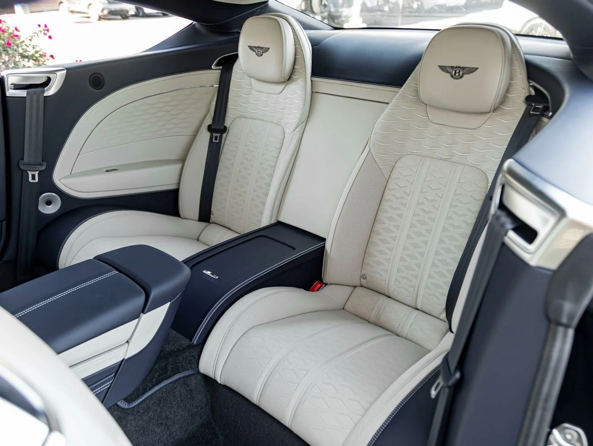 mph018_2657754298_19_d52ef714a9