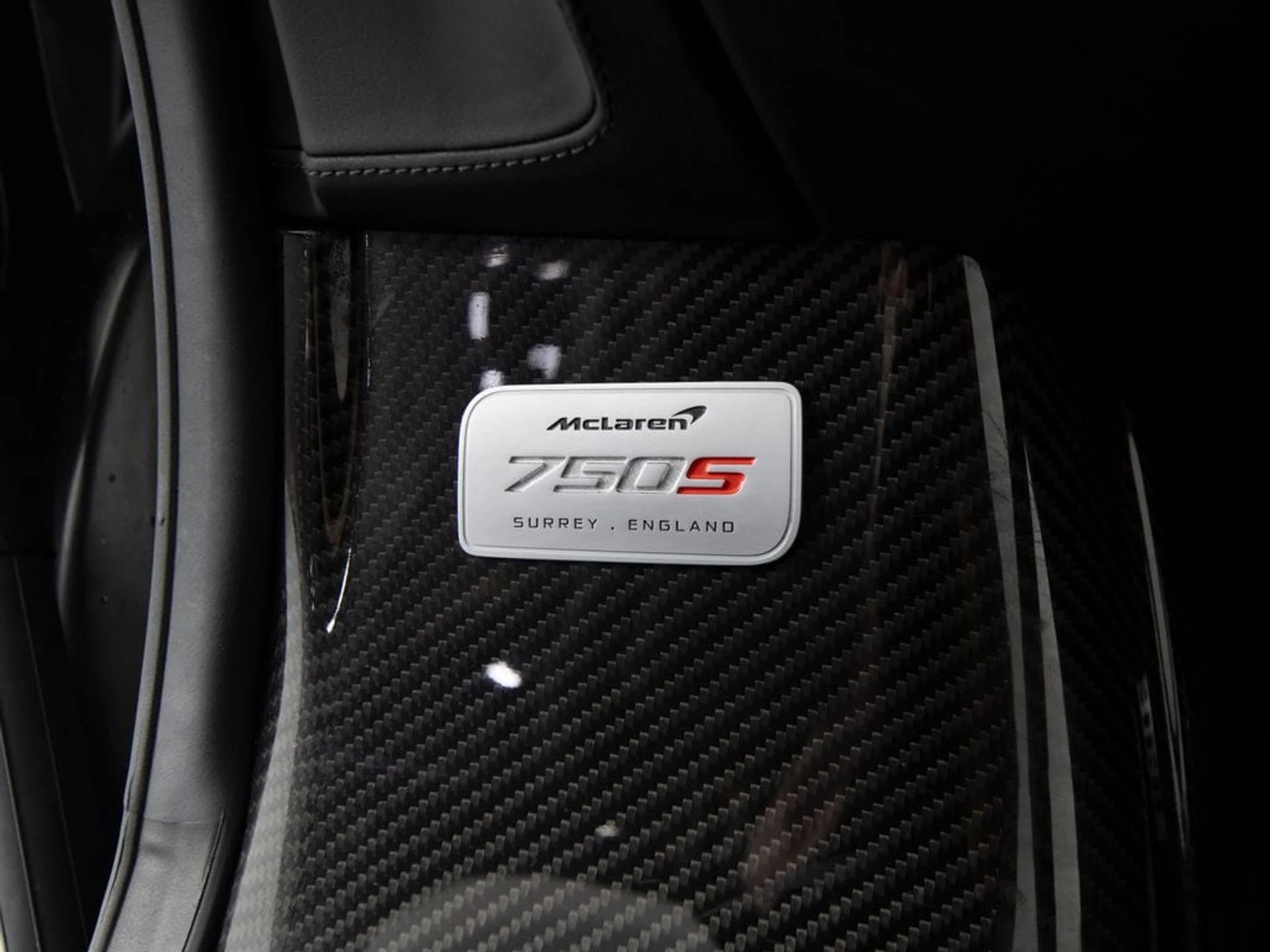 mph018_266537768_3f62f97a6181a6eda7cf39b220b1a35bx_25b6edd204