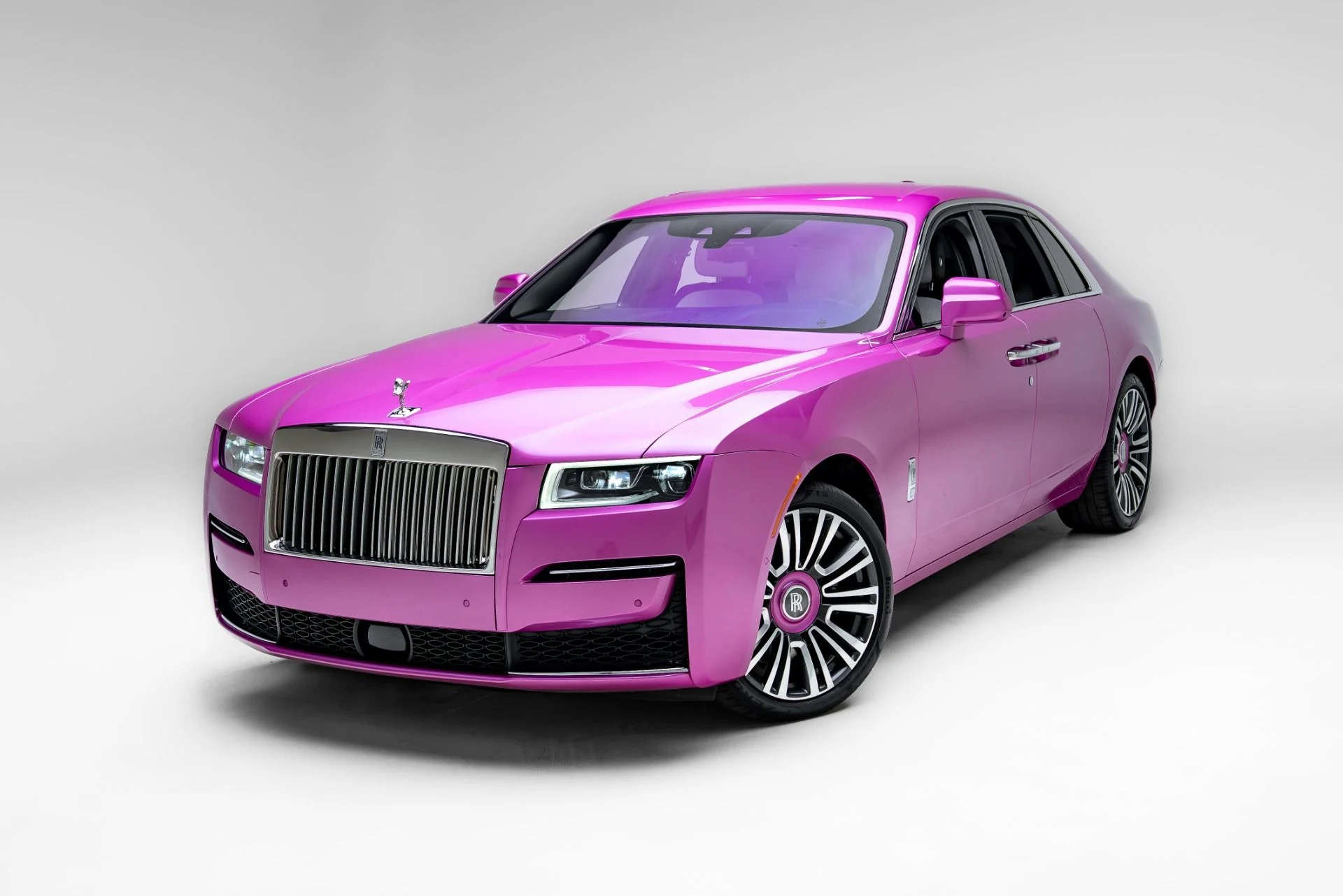 mph018_2666087433_Used_2021_Rolls_Royce_Ghost_1777047146_50e54dca7d