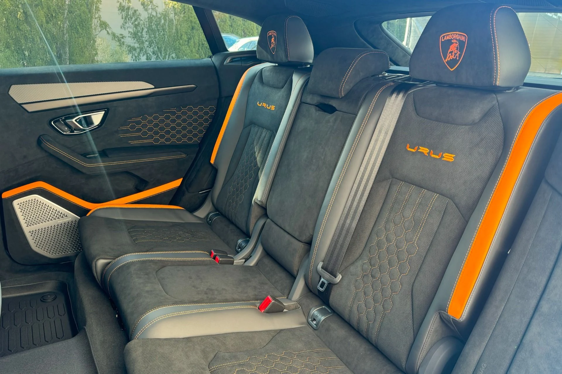 mph018_2667293344_Used_2024_Lamborghini_Urus_Performante_1741002775_26e5732dcd