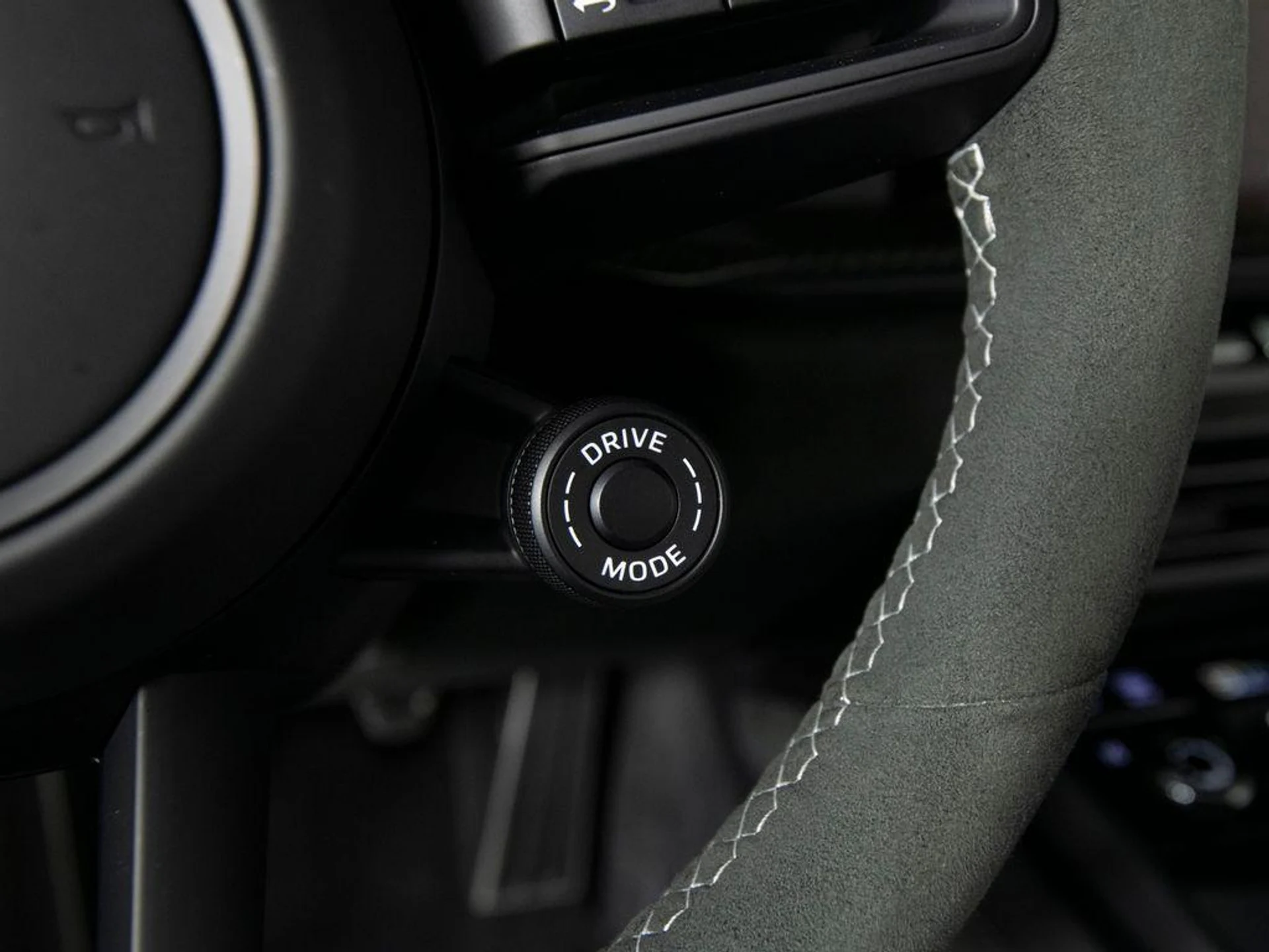 mph018_2667858160_a4x_V_Eus0w_Pn_RF_Oufb_Hi_J_Vv_W8_L7g_a85156914a