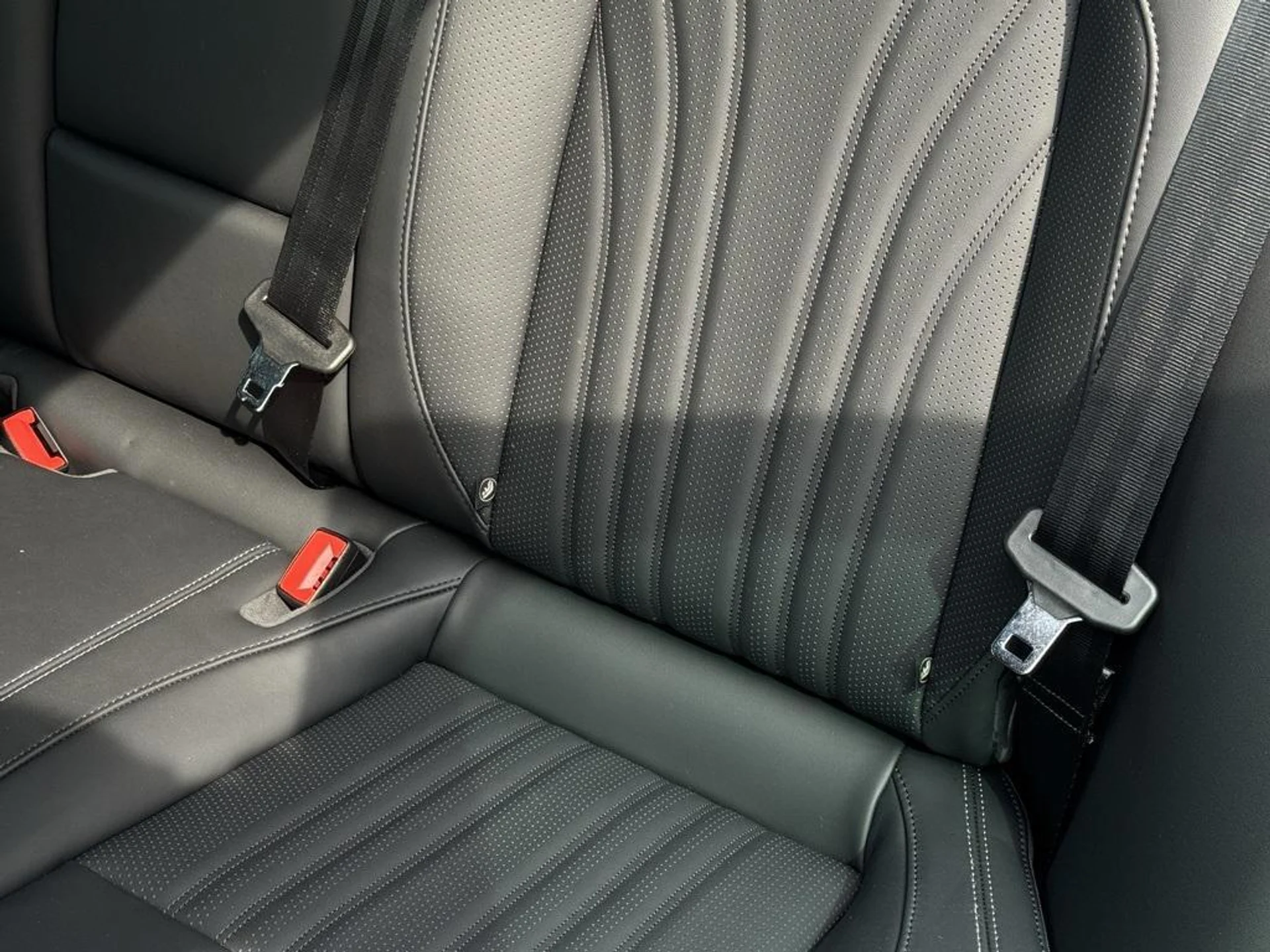 mph018_2670767120_4_P_Cy_Cp_Kh_T5_Em_L_Uq_Bx_Y484_Ge_Qs_E_fb4361ae62