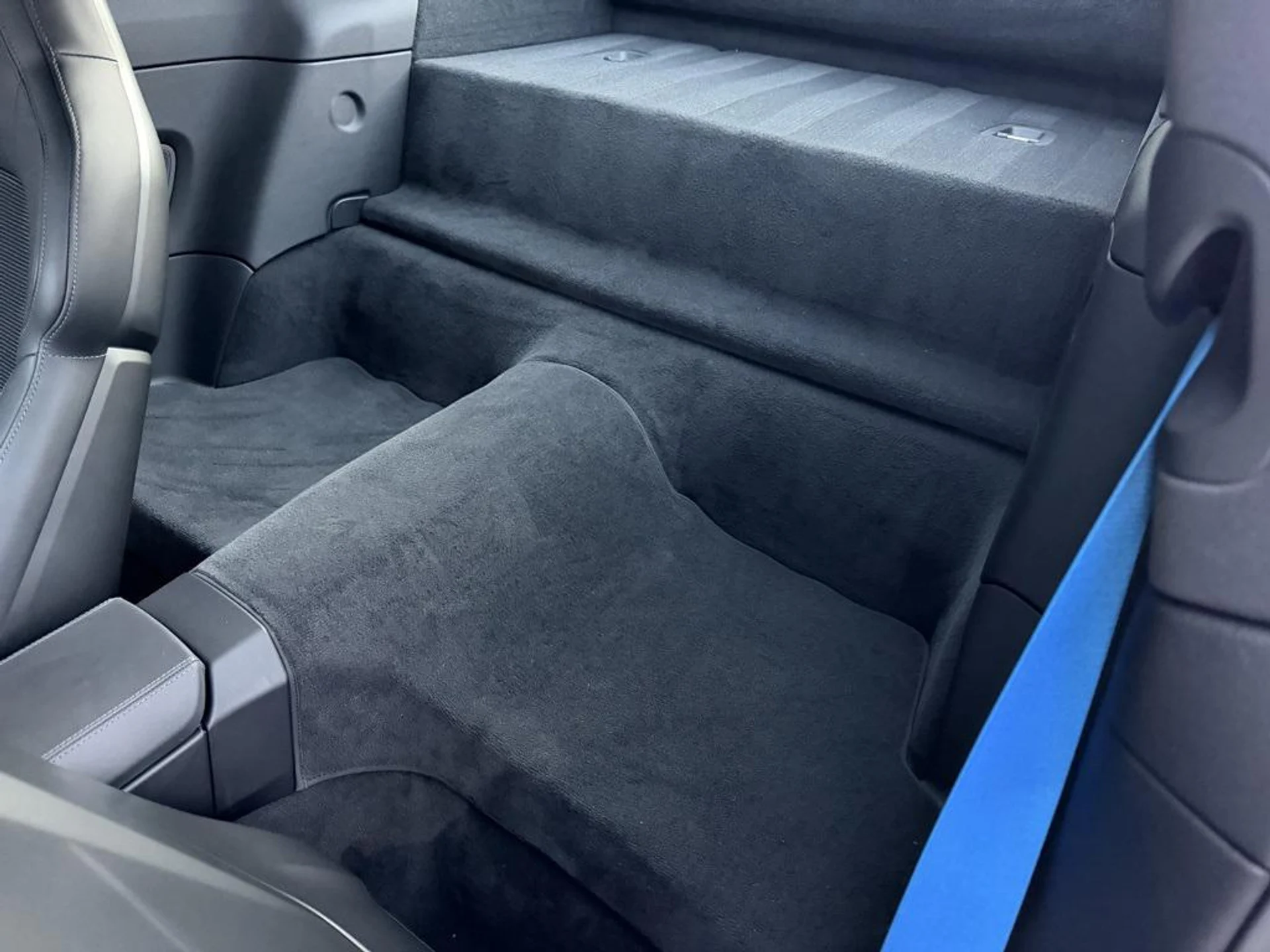 mph018_2674000578_ZRQLO_6s_C_Zux_Uya_GM_Ge85_LOMPZFQ_9ea68cfe79