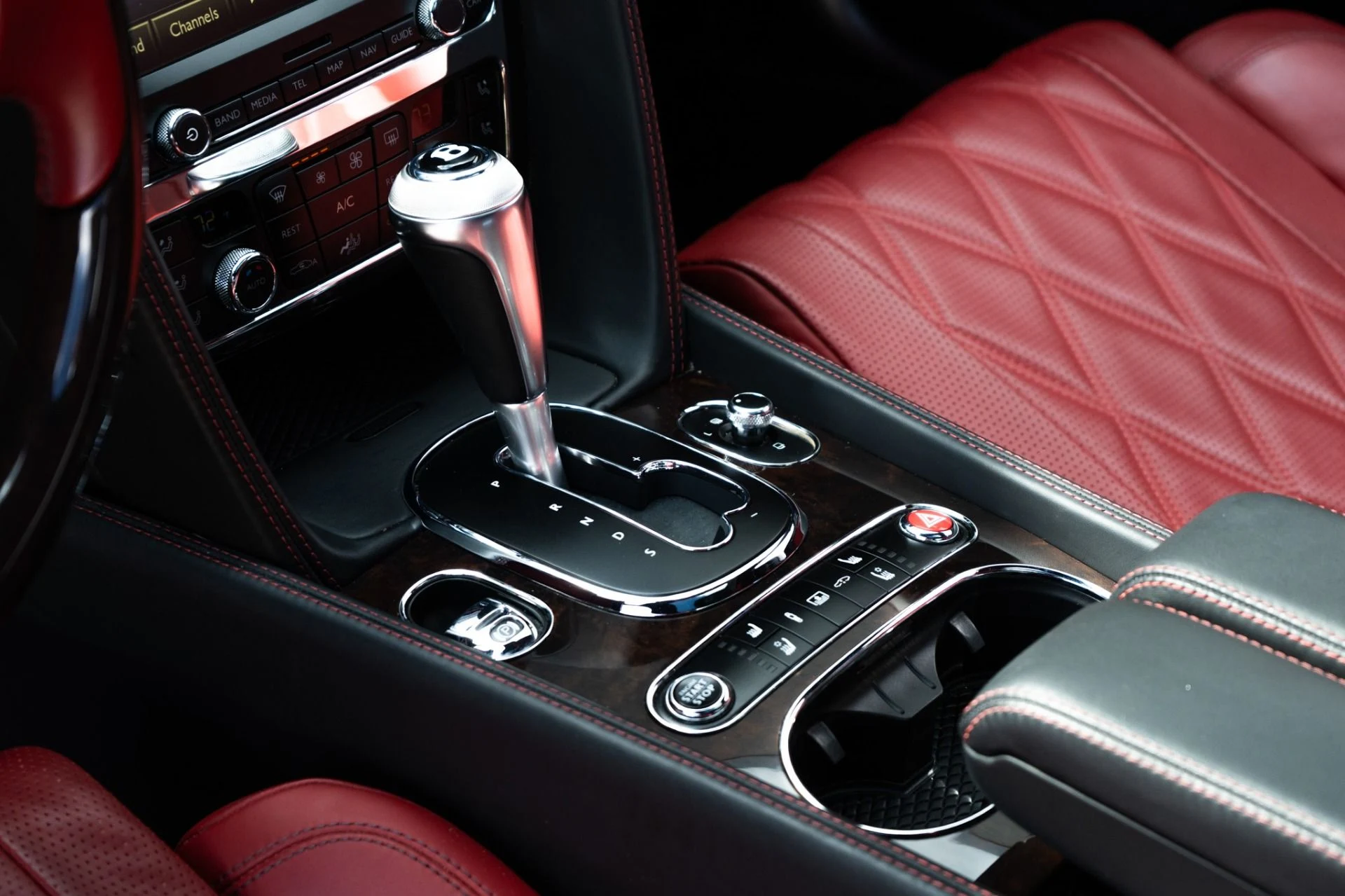 mph018_2674020312_Used_2016_Bentley_Flying_Spur_W12_1760989629_06dc75560d