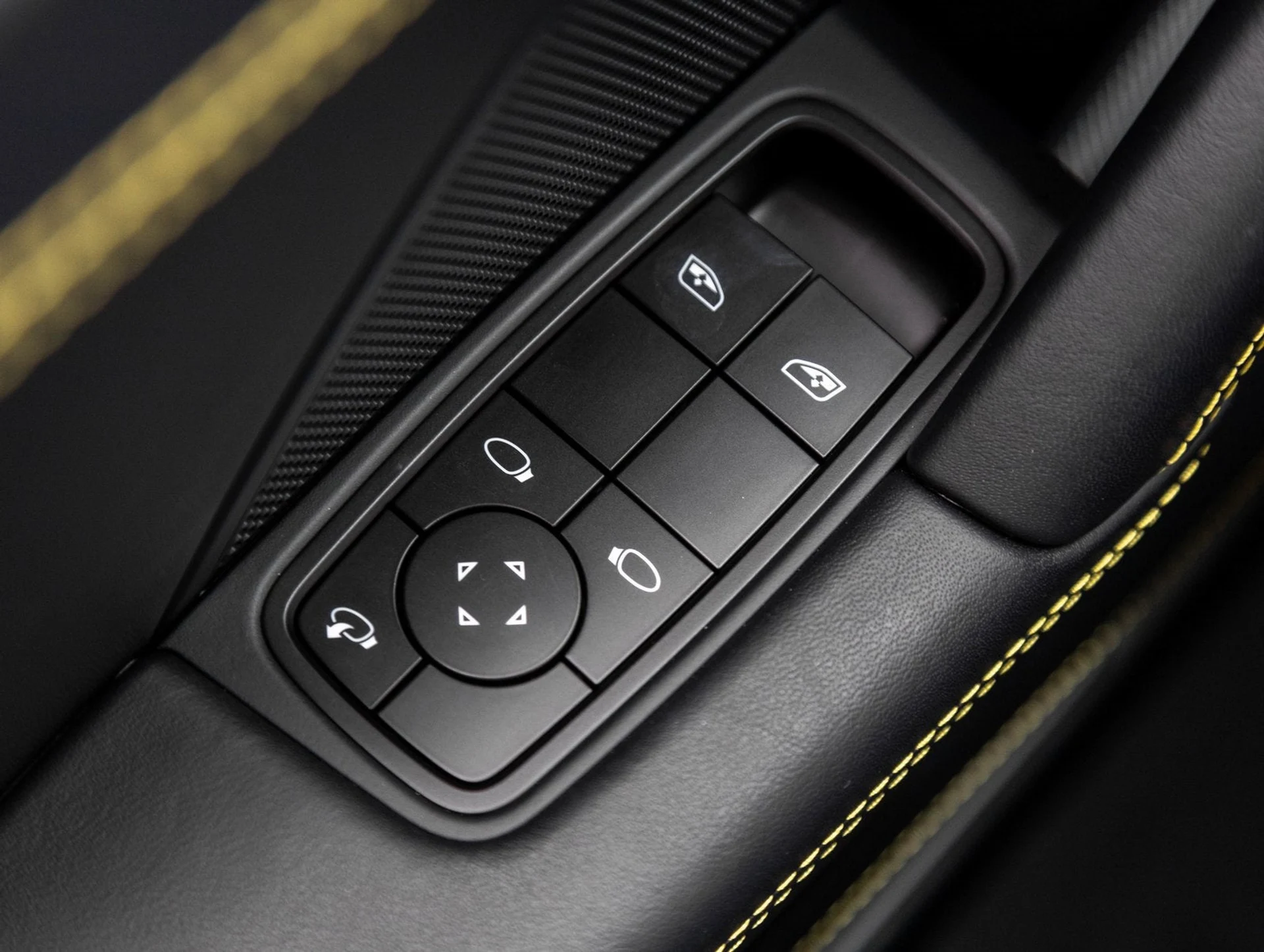 mph018_2674595305_19_0a9831684f