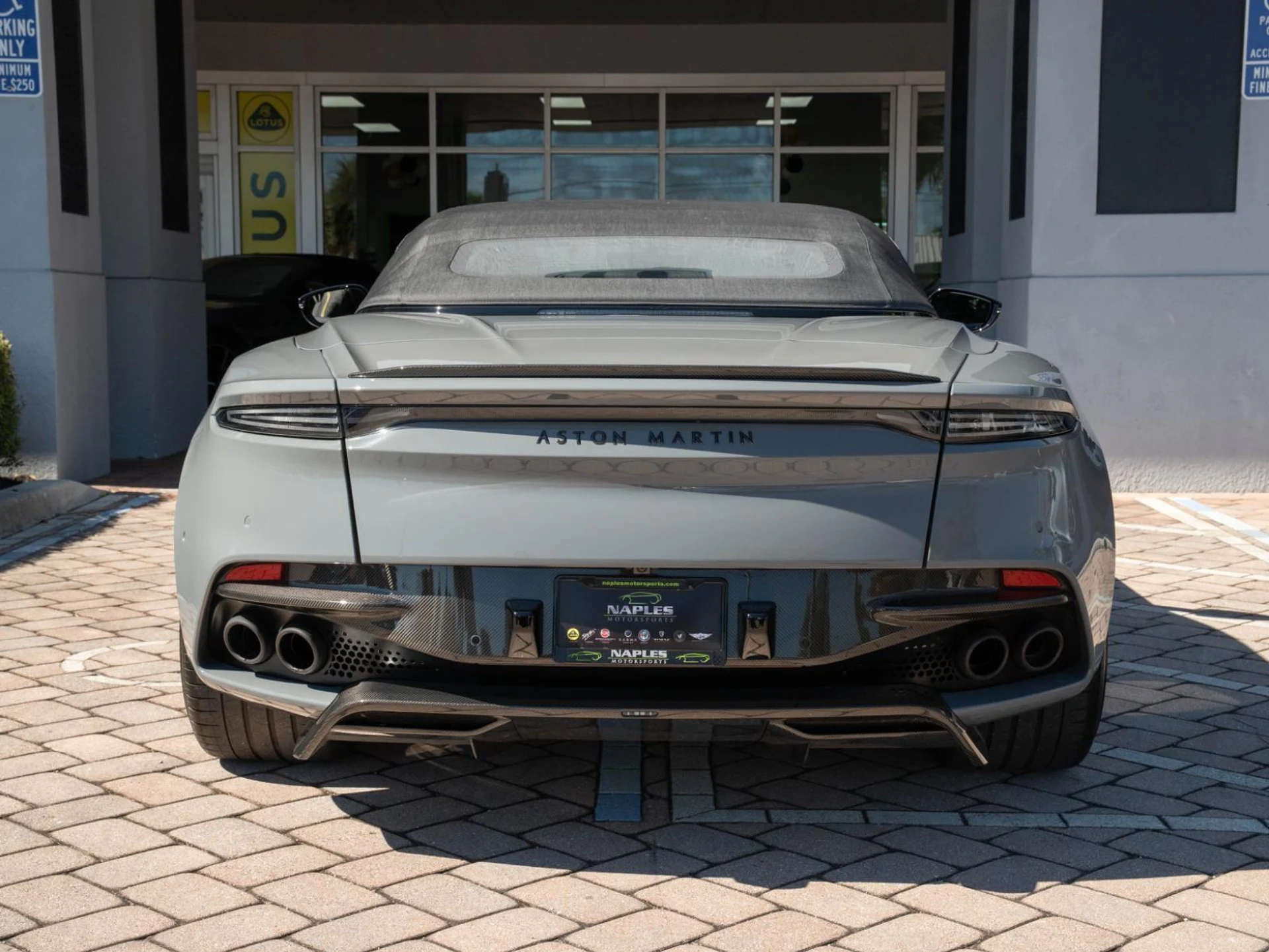 mph018_2675555882_Used_2022_Aston_Martin_DBS_Superleggera_1770058024_3544933e7d