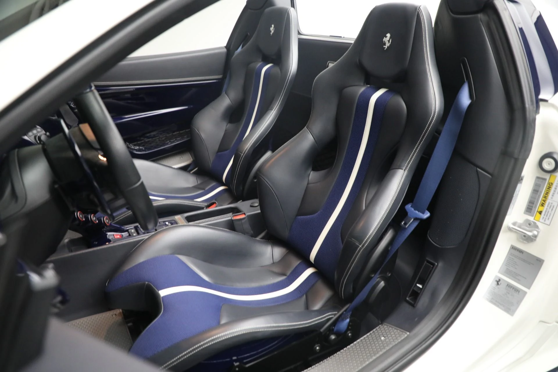 mph018_2676239259_Used_2015_Ferrari_458_Speciale_1738699258_76f3ec44a8