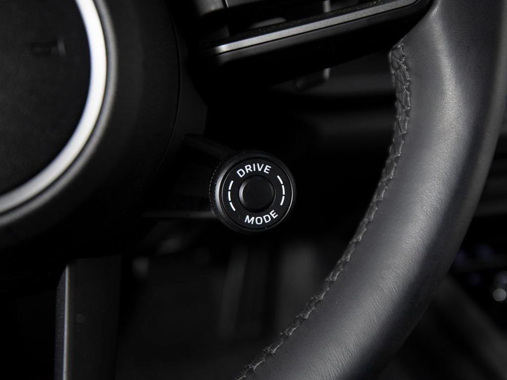 mph018_267917925_p_R_Zwh2r_OB_9w88_SOX_Iuv_Ya_F_P_Nfs_e65dc5b1b3