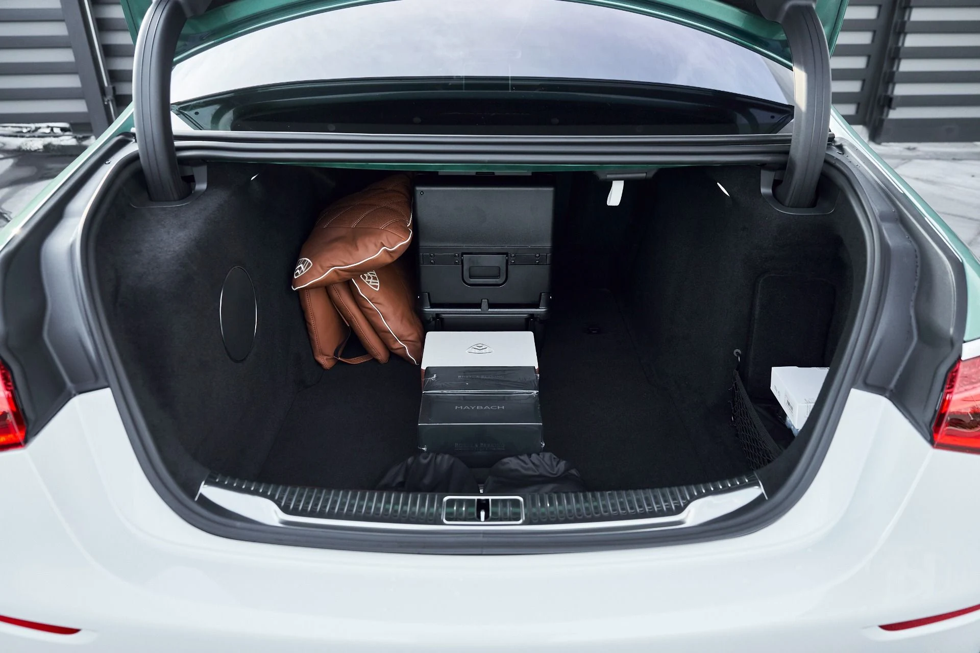 mph018_2679918301_Used_2026_Mercedes_Benz_S_Class_Maybach_S_680_1769716638_b70c1647e9