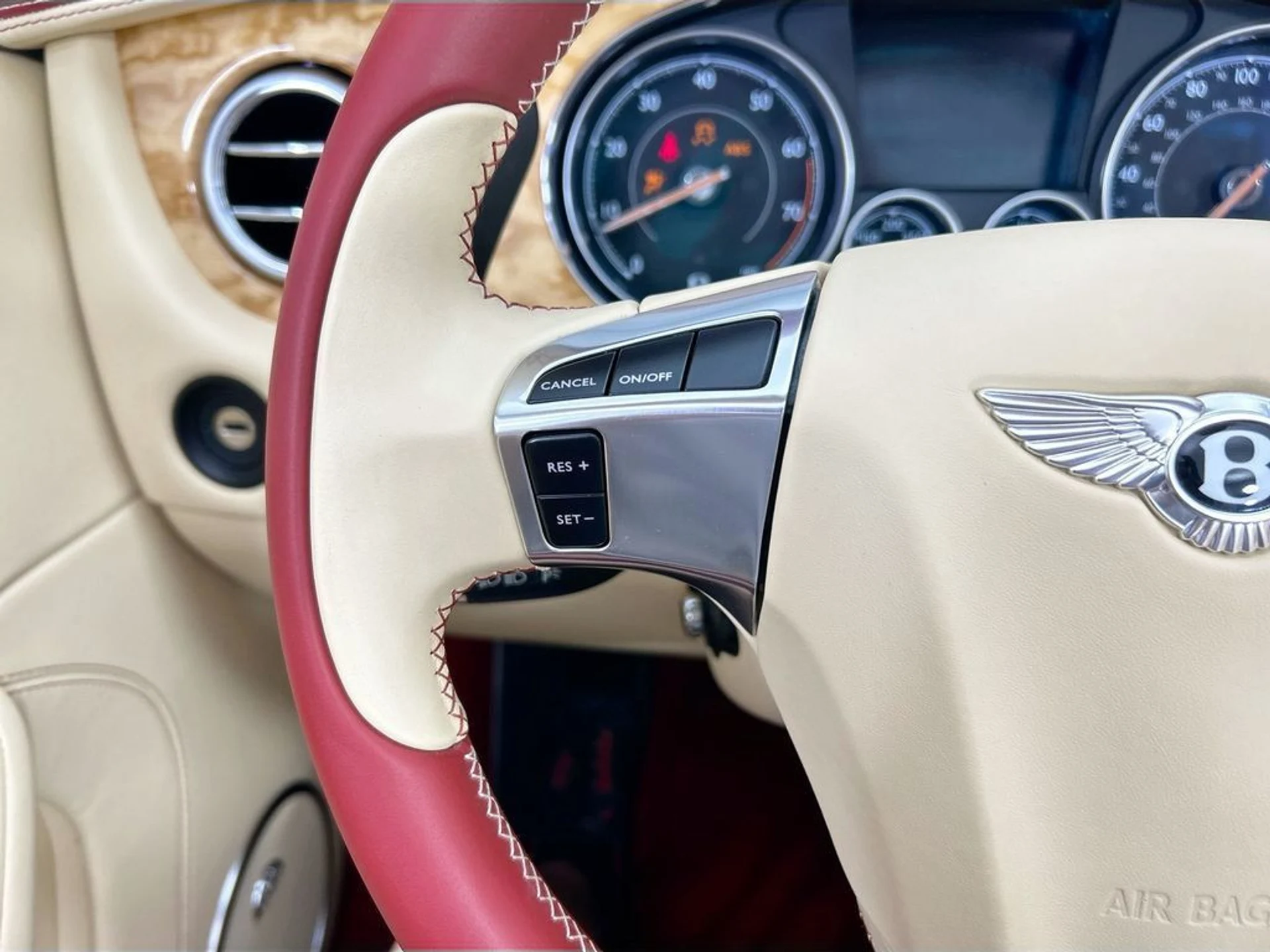 mph018_2680787773_used_2017_bentley_continental_gtv8convertible_8119_22991811_19_1024_7198ea97a7