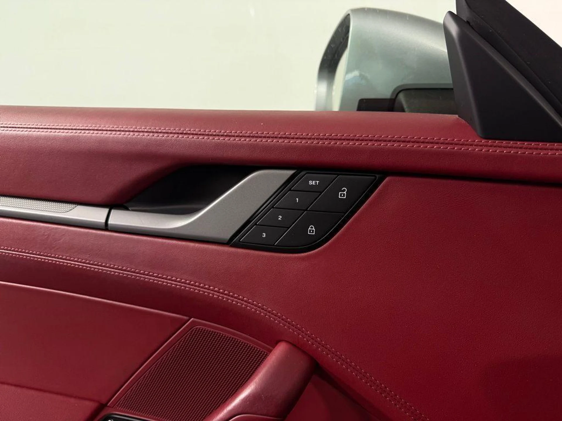 mph018_2681613234_hs_TU_Omzot_Xj_Fz_Oil_CRZAO_O1_Wqc_0977a7115e