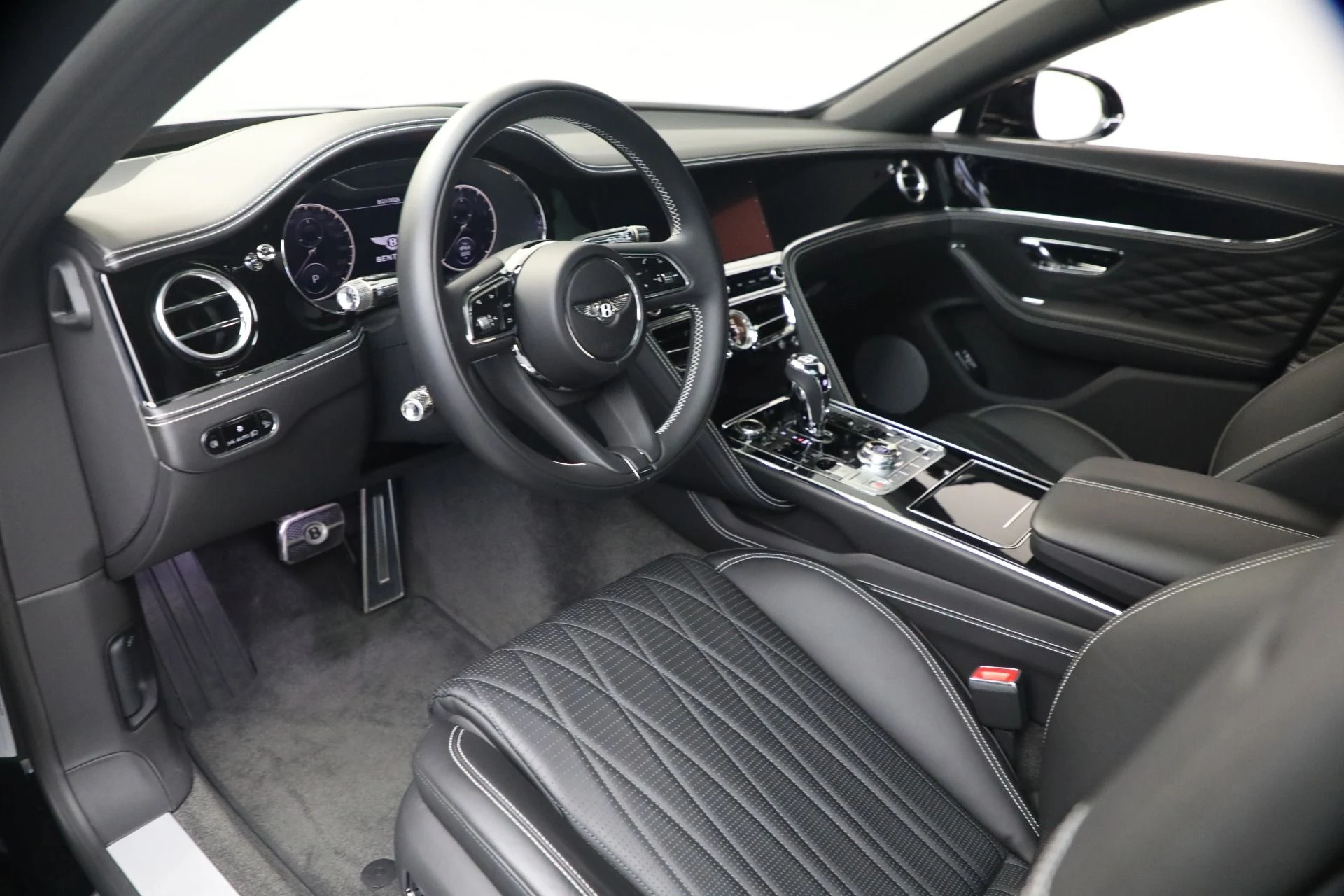 mph018_2687154942_Used_2022_Bentley_Flying_Spur_W12_1787352541_7c771aeb67