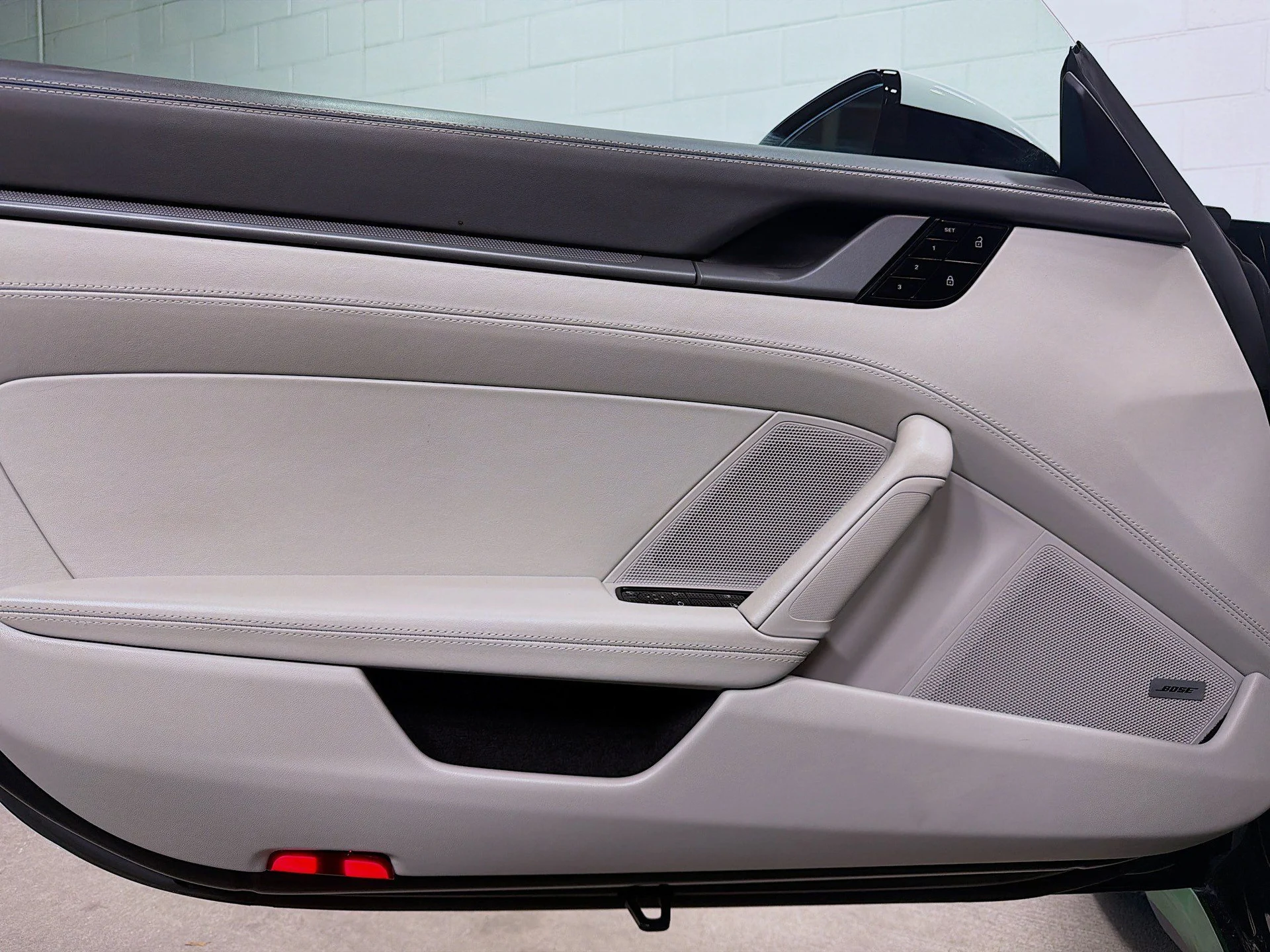 mph018_2687994415_537a47e576df3348097a788955419b06_a2232737d2