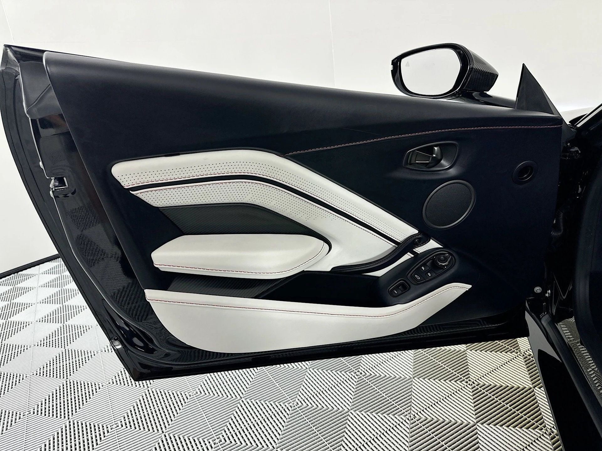 mph018_2693979207_19_1c881705d8