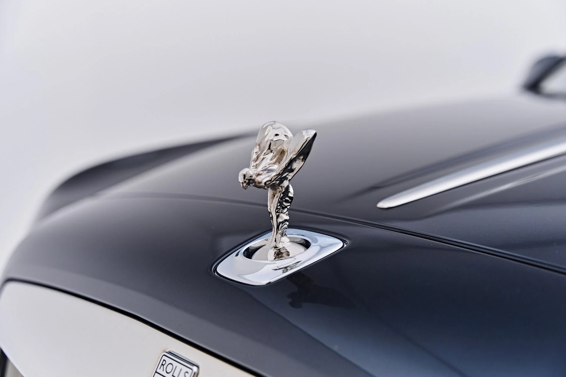 mph018_2694976629_Used_2016_Rolls_Royce_Ghost_Base_1791332957_c0e9d55c2c