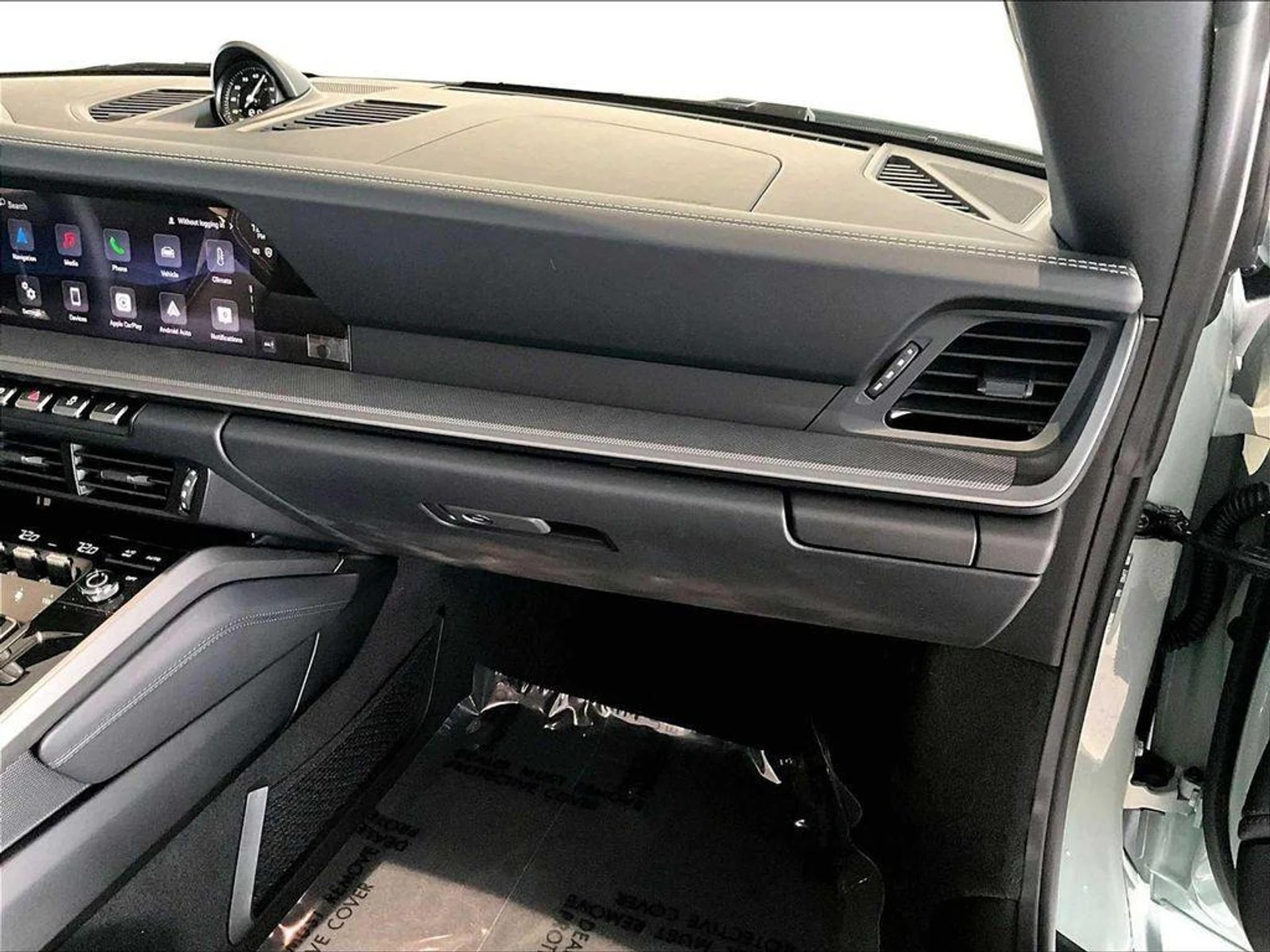 mph018_2698778785_vw_NUQH_Mx0_GV_2_AX_3_Npa_J6_FA_Sm_Bg_e89ac6d8d8