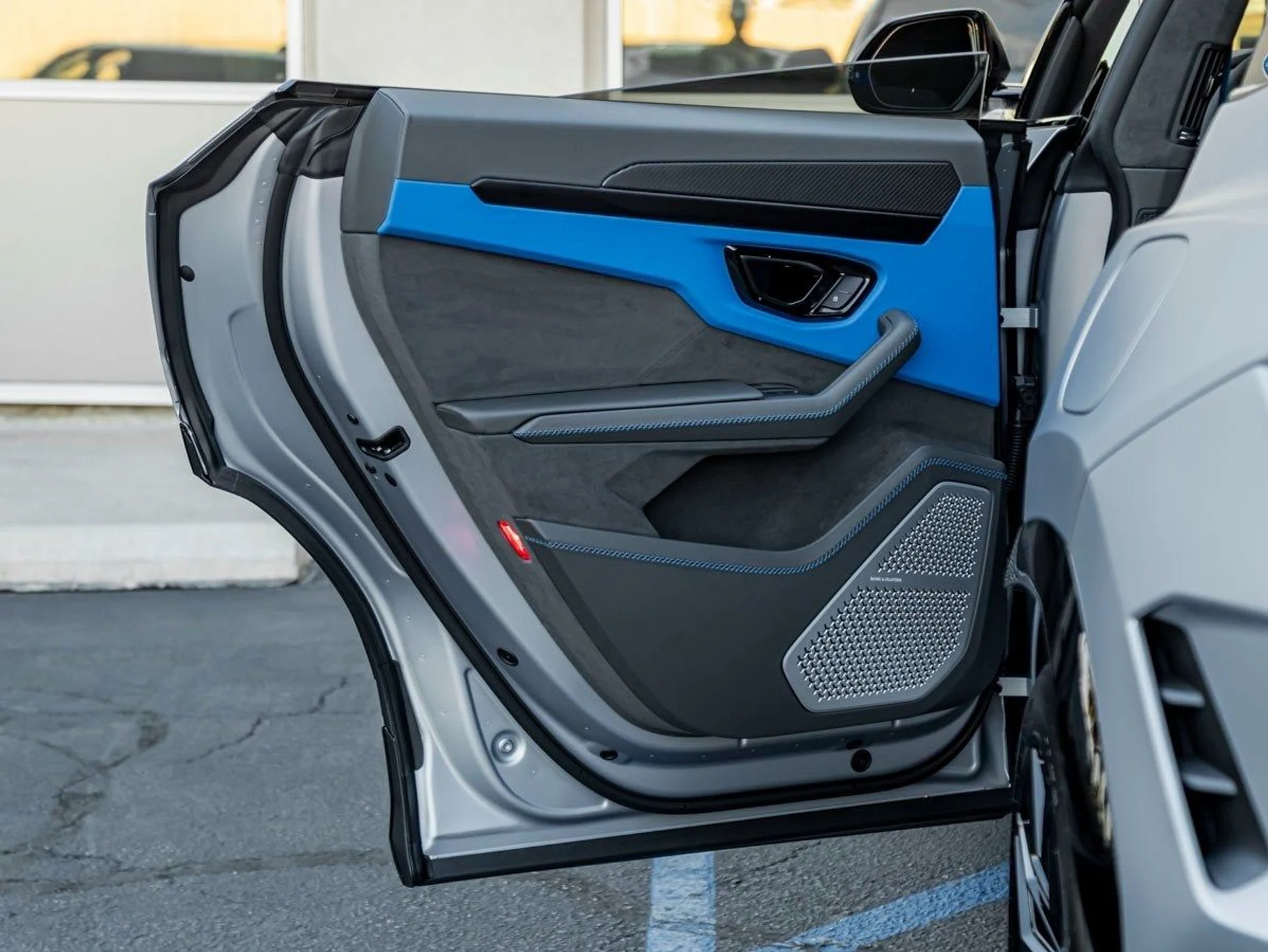 mph018_2700457297_19_2ba5e222ed