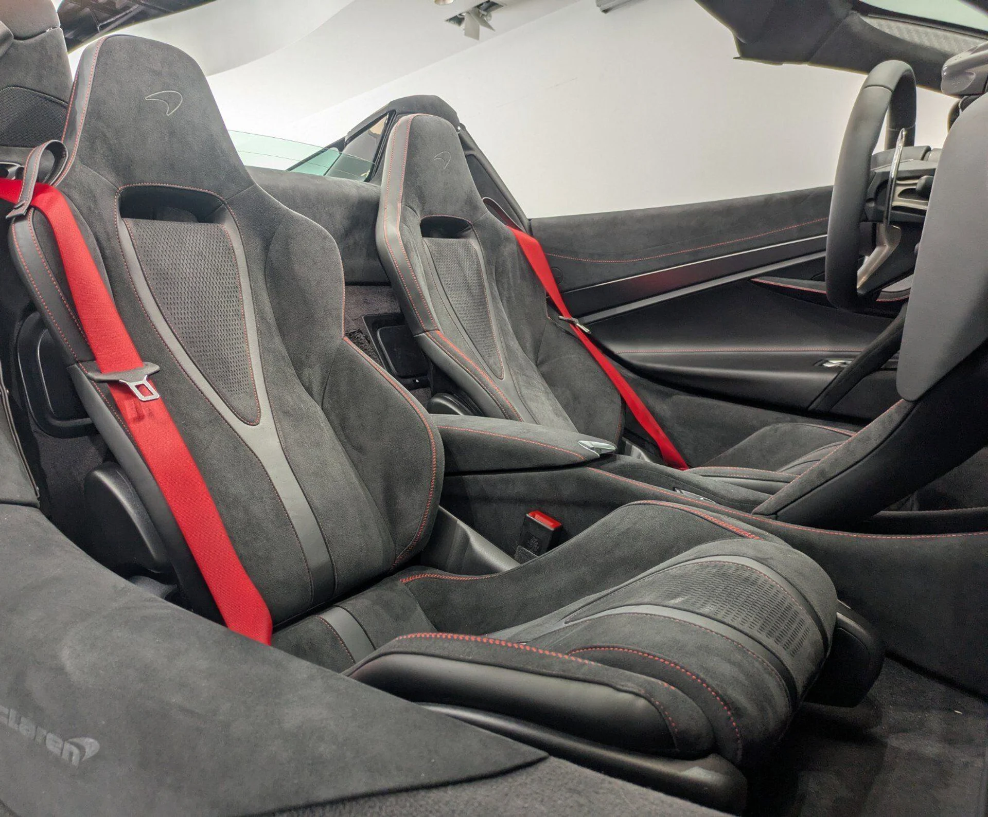 mph018_2700555539_dec47a621e176139bdb72a441be2b60e_f151bc5cdb