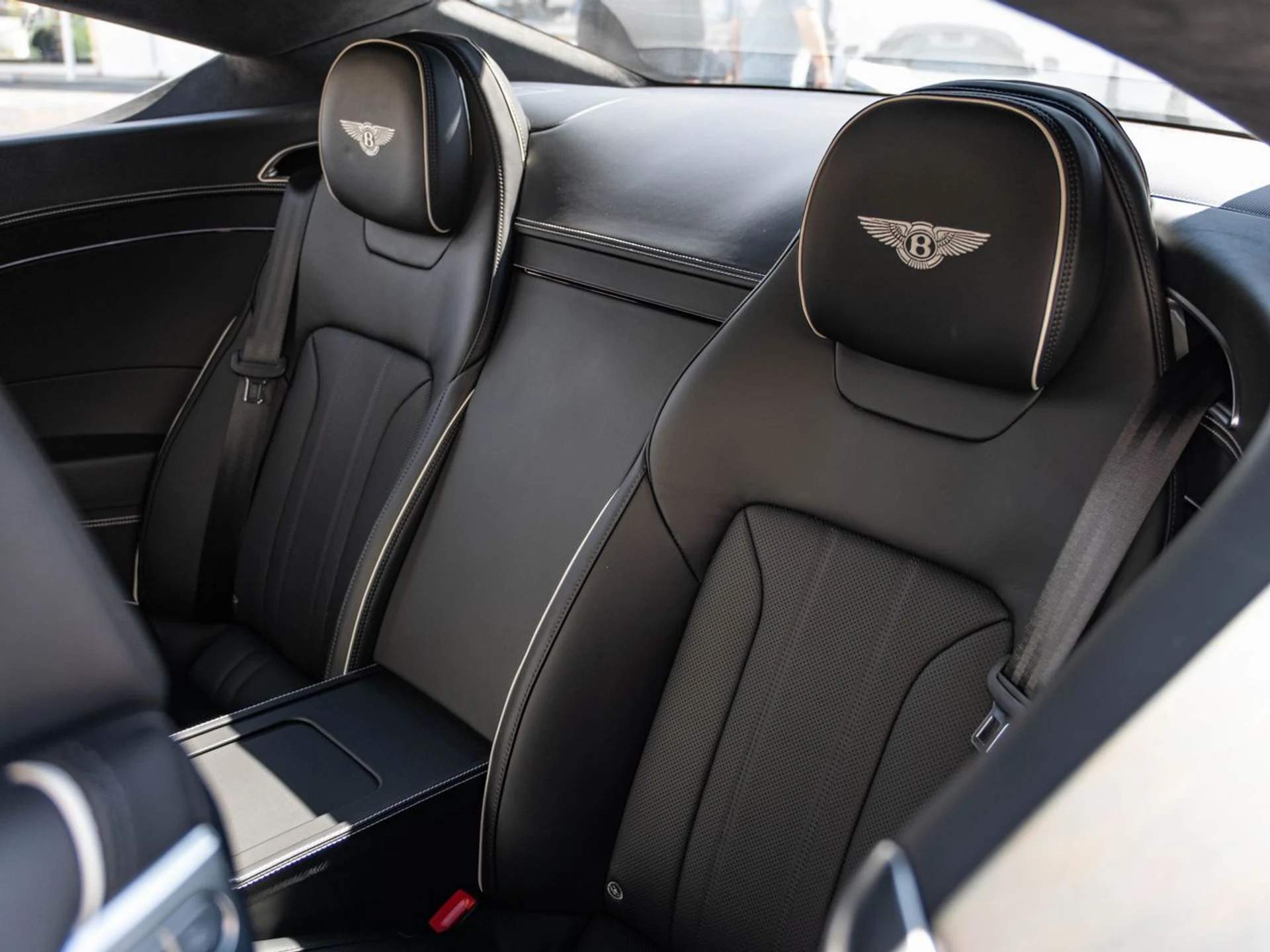 mph018_27050716_f62d78e3355168929196205a064d41b0x_404f482973