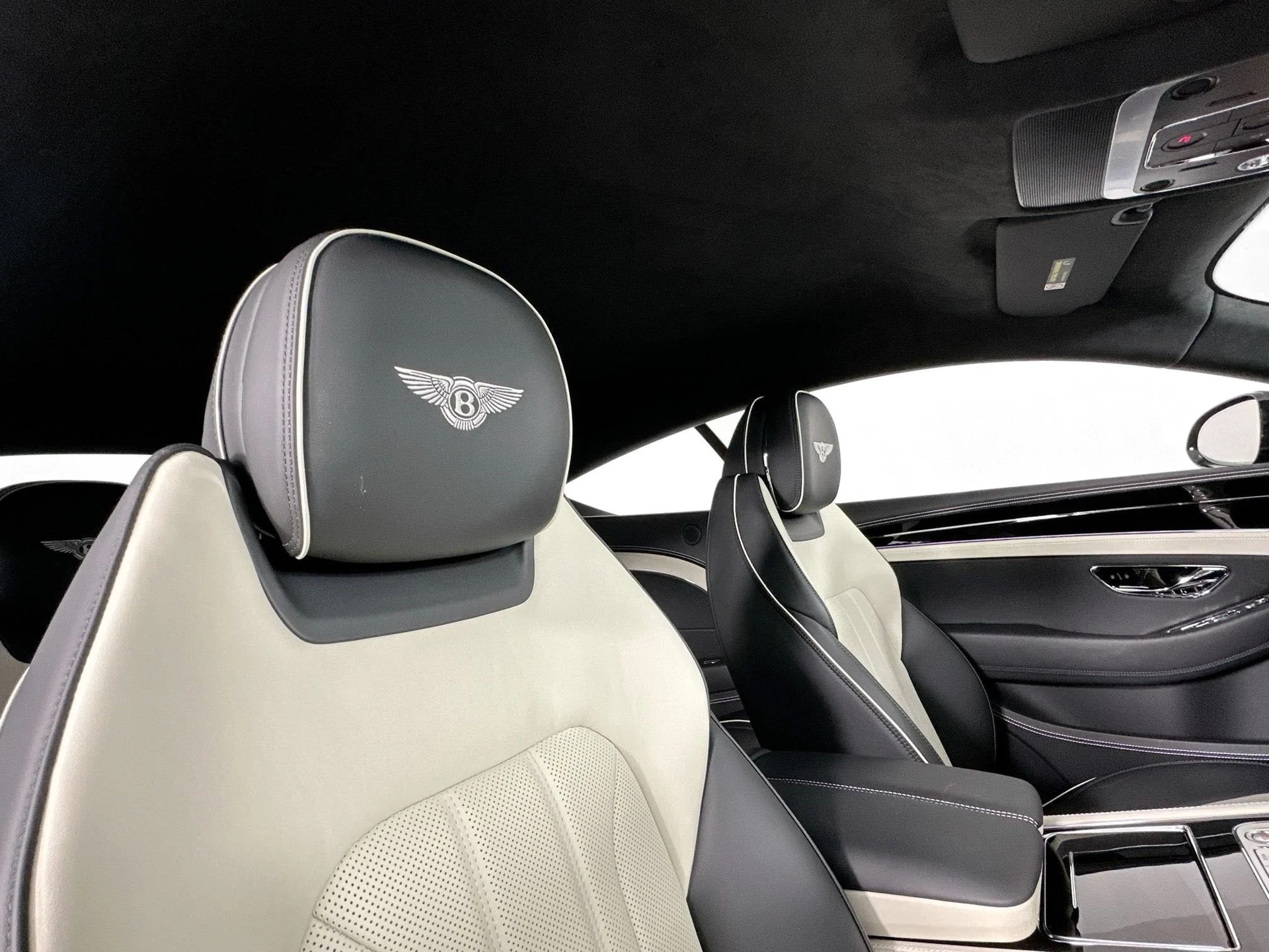 mph018_2711537462_19_22eba1e657