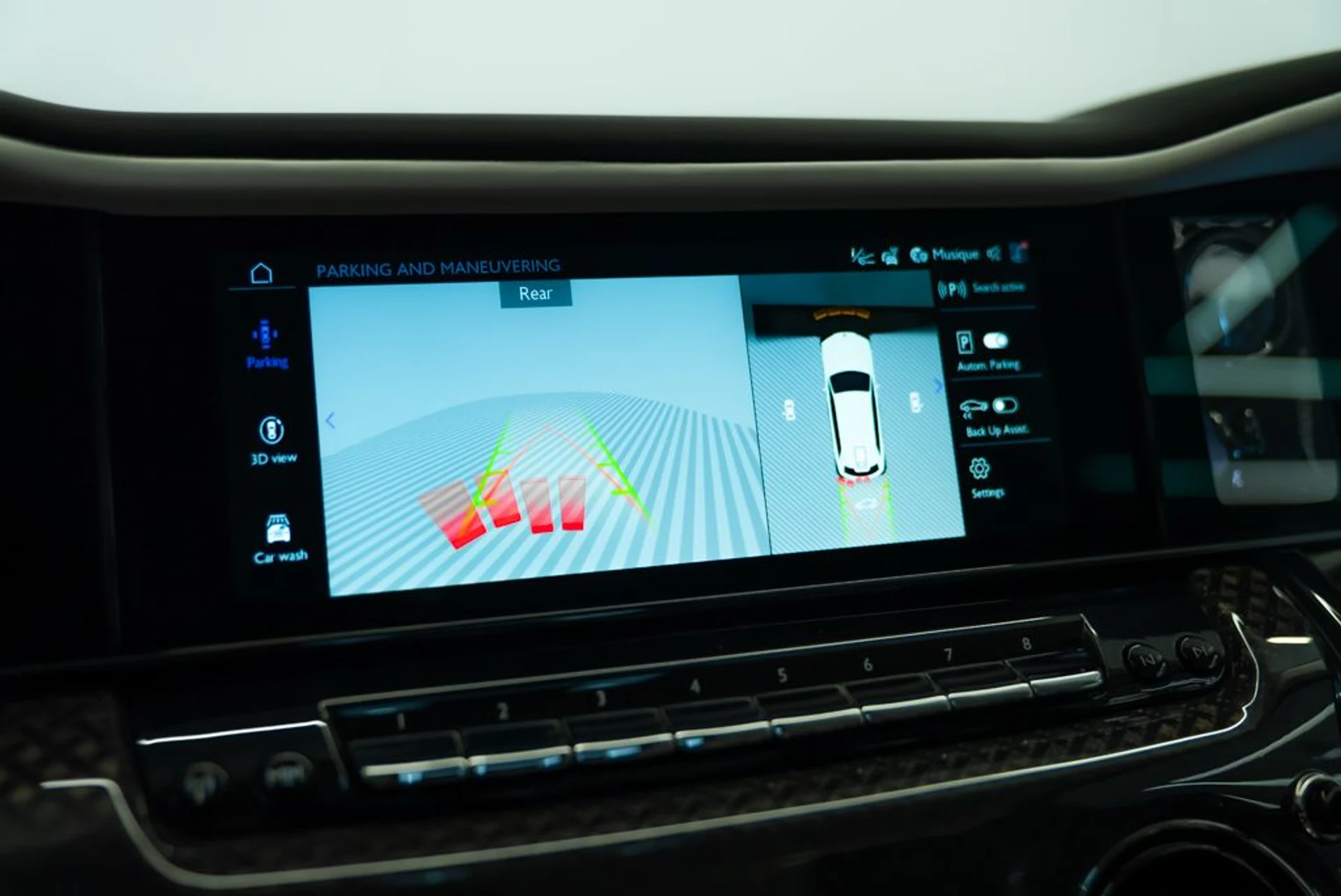 mph018_2712367055_rolls_royce_cullinan_2025_jpg_v_1768928641_fd938c1a98