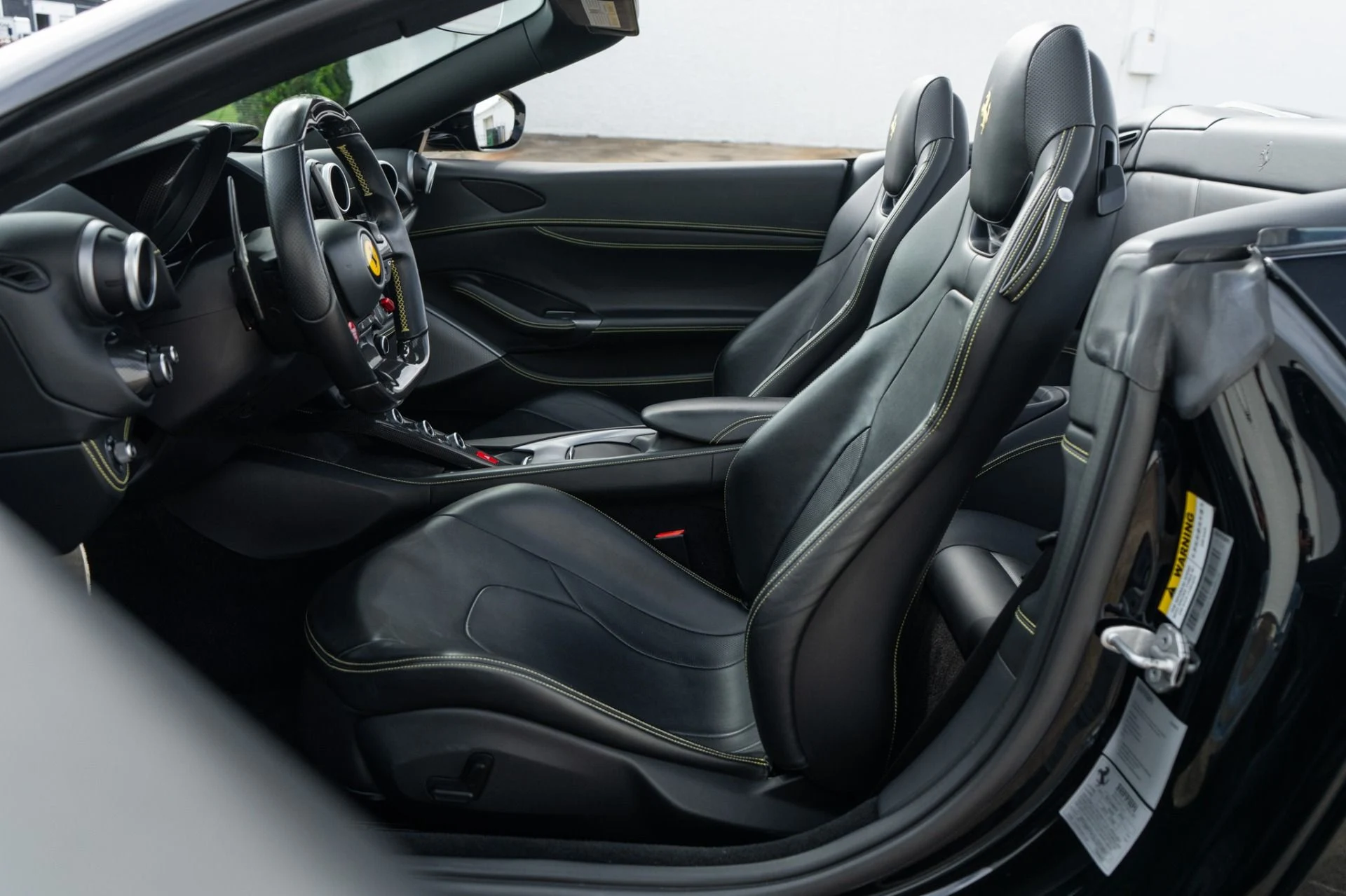 mph018_2712642937_Used_2020_Ferrari_Portofino_1775601900_5e1df35ef4