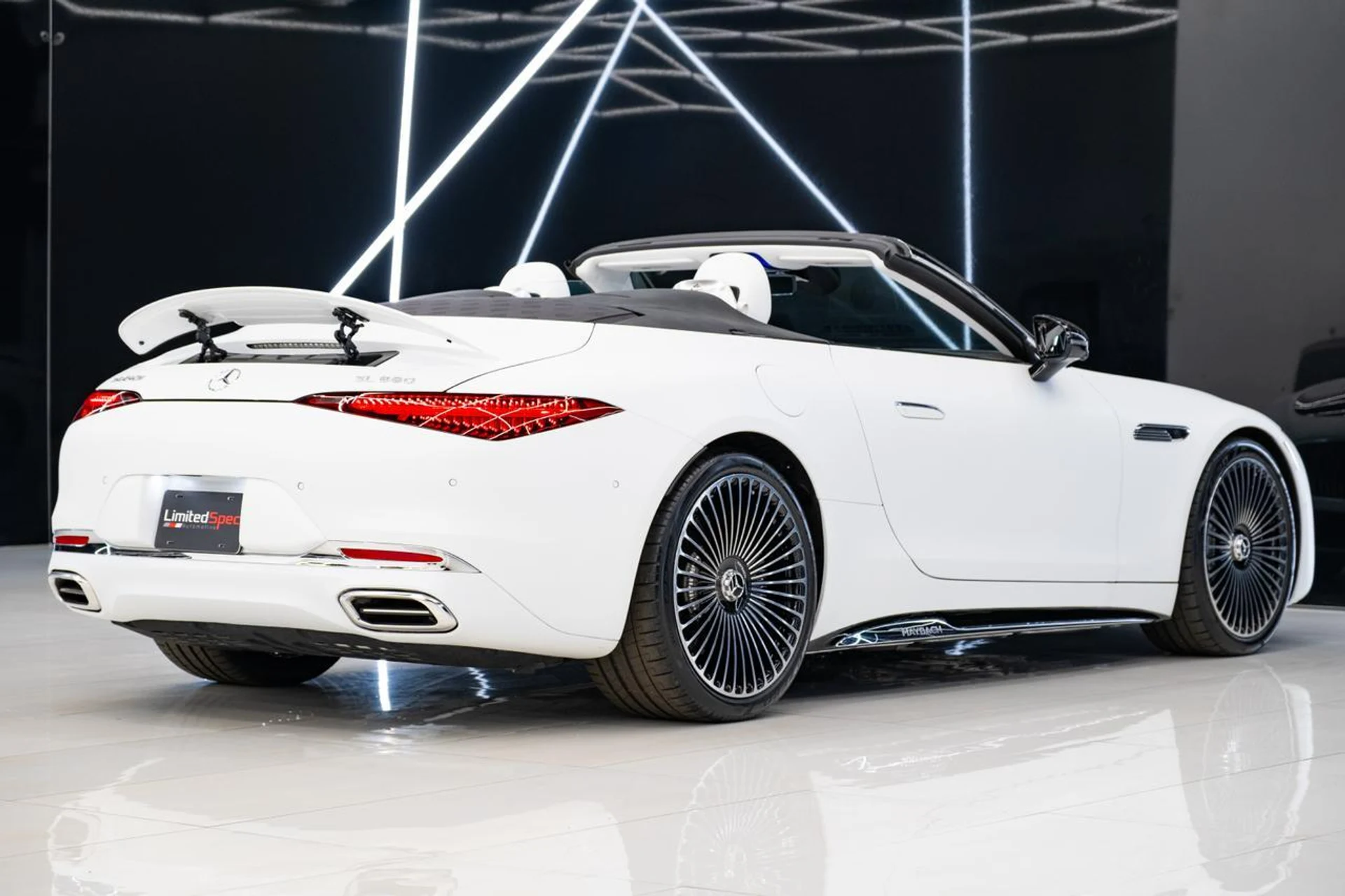 mph018_2718148493_250fa75e025ba746d73059378e7cd67e_132307065b