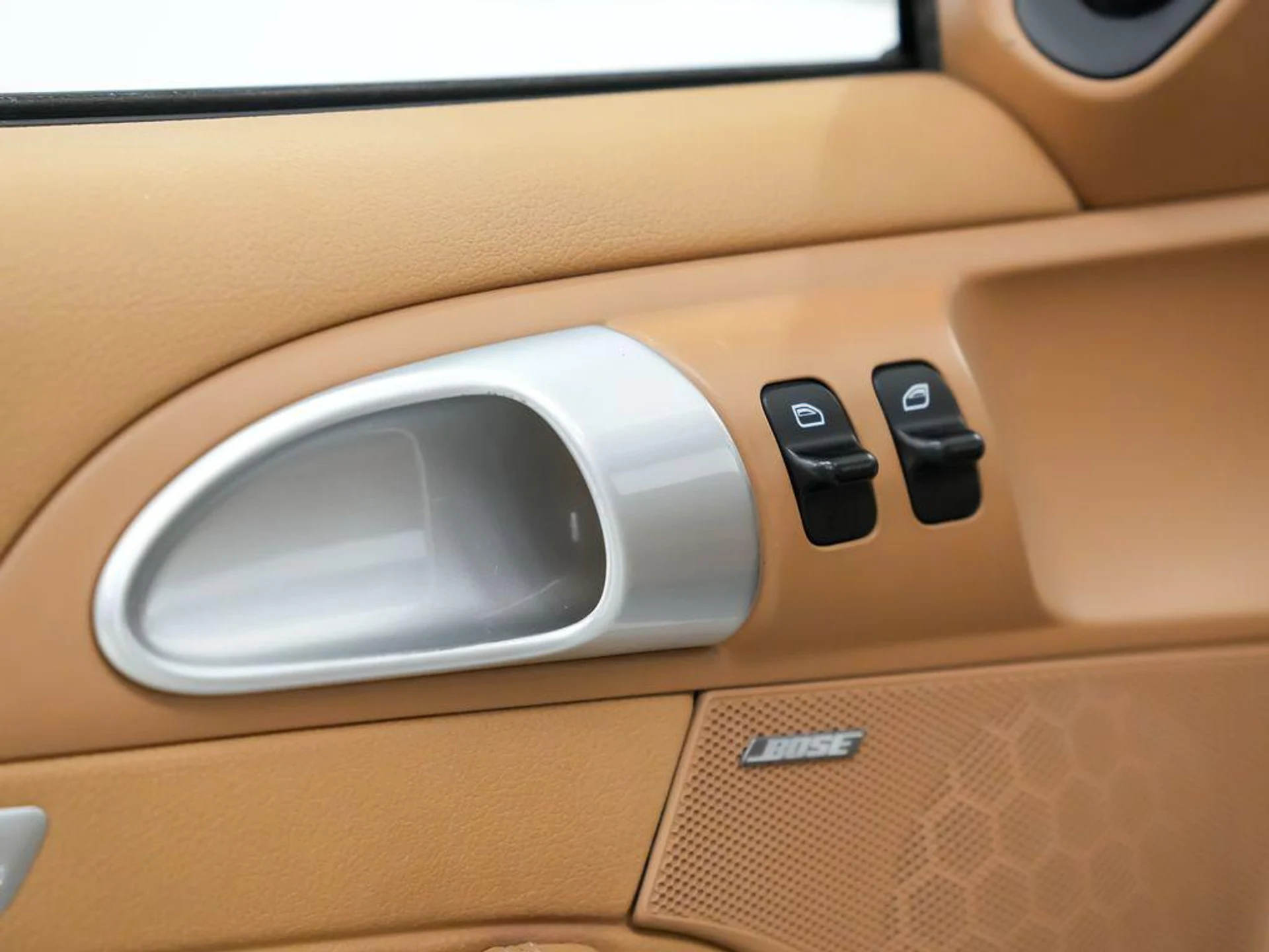 mph018_272089084_XW_rblrkumj90_ABYTF_2y2p5_Vz_VE_054affee09