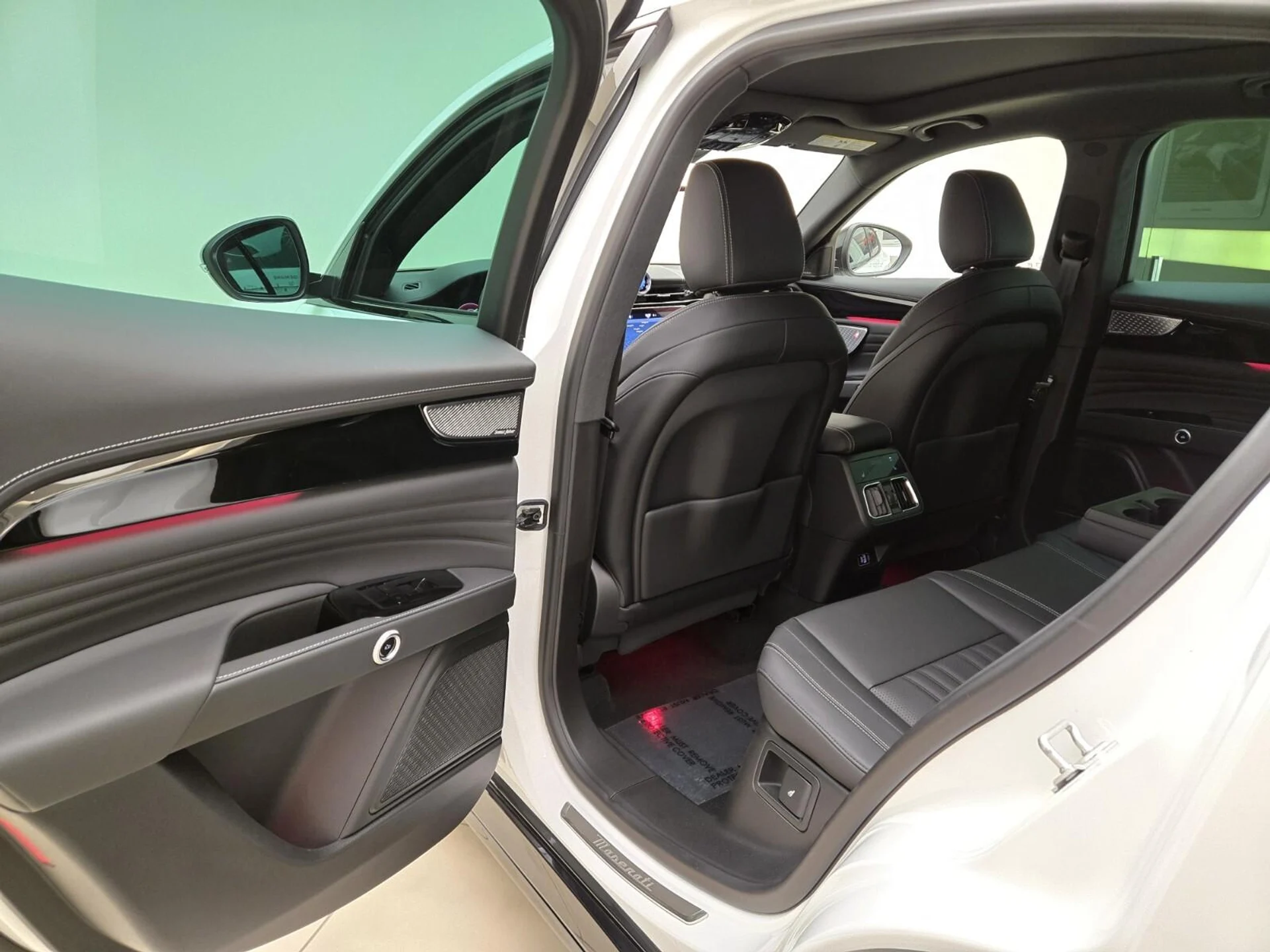 mph018_2724787451_Used_2025_Maserati_Grecale_Modena_1767077601_0d38060d8c