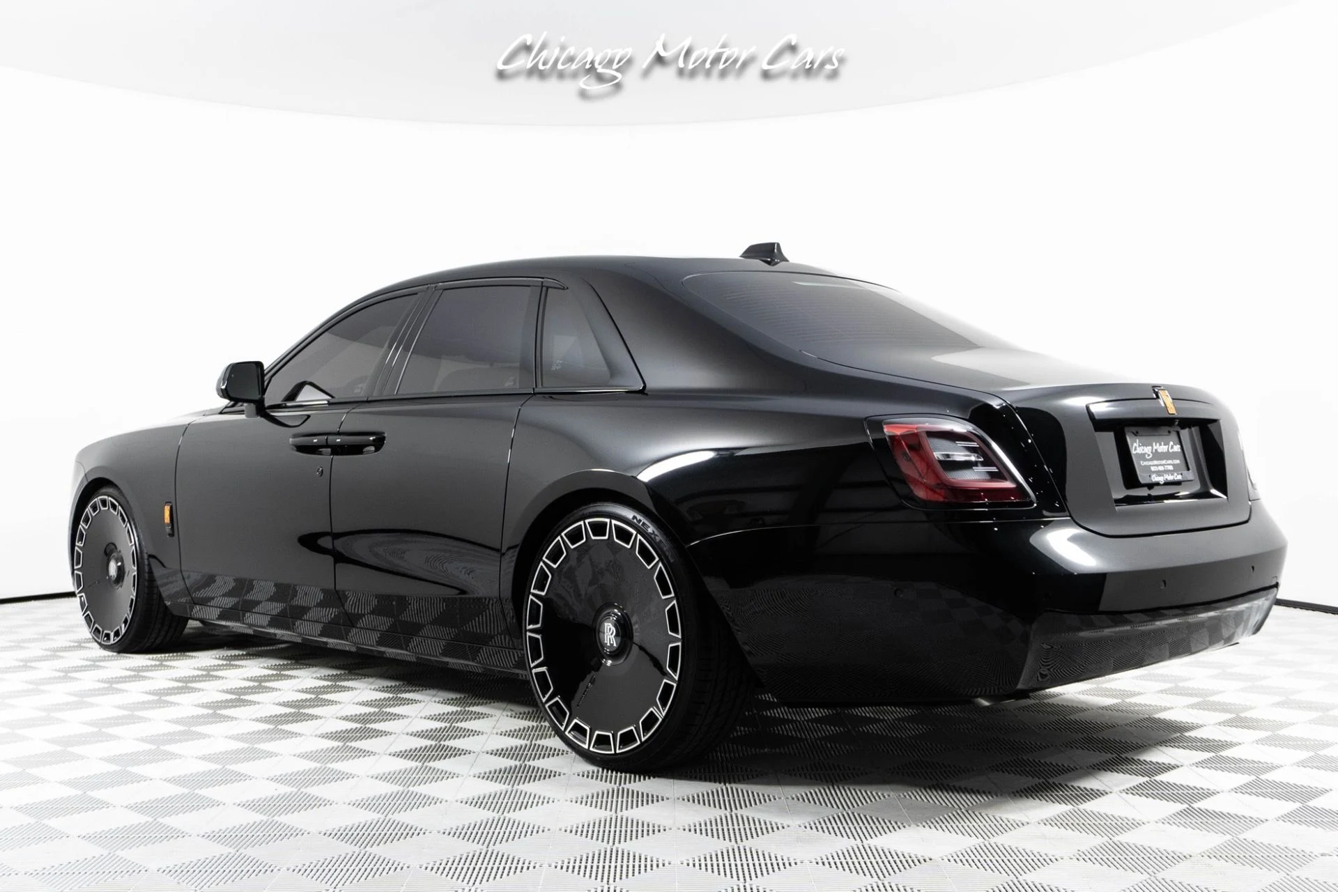 mph018_2727520981_12082_p19_l_90671e0968