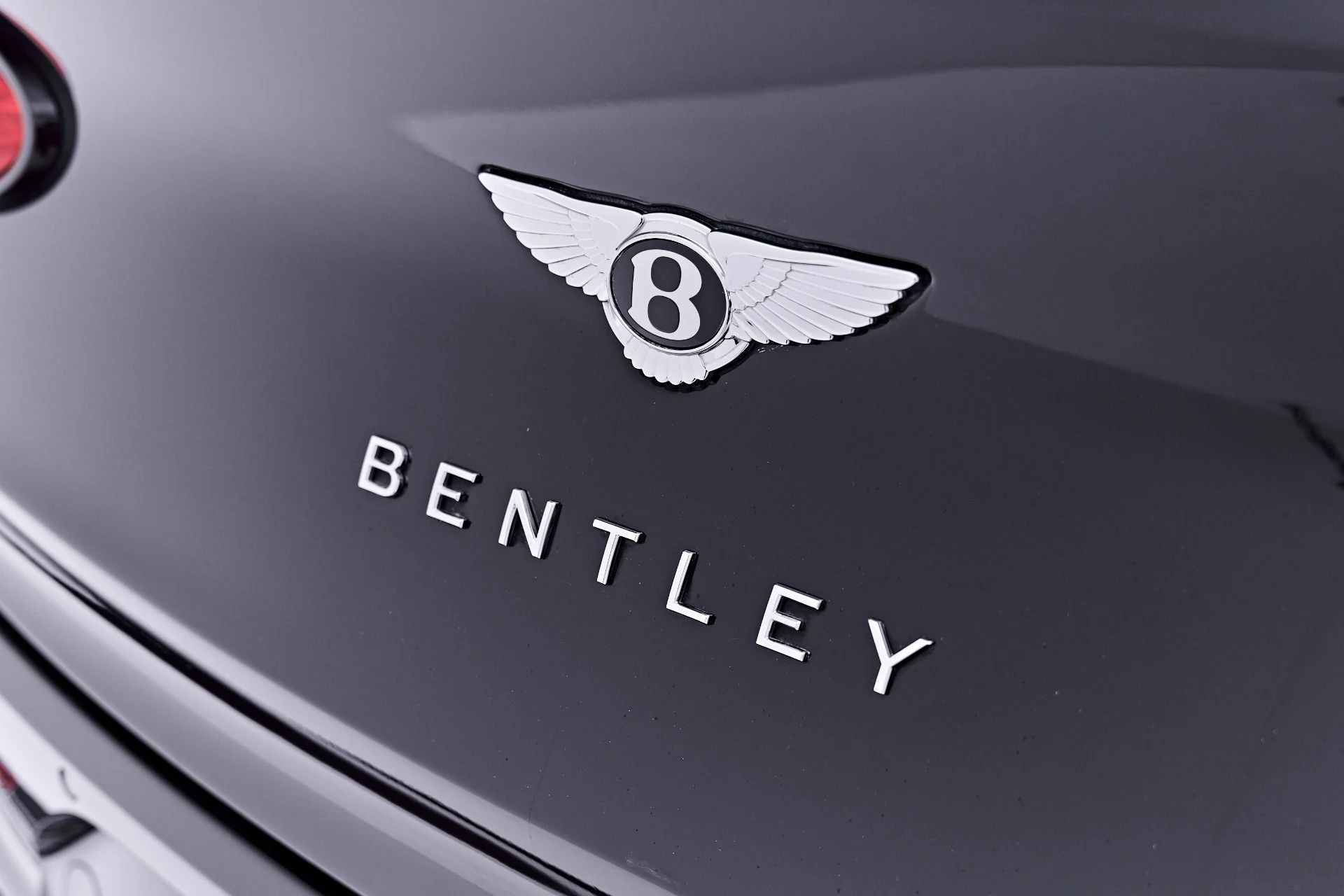 mph018_2733709532_Used_2023_Bentley_Bentayga_S_1782967299_232df04e79