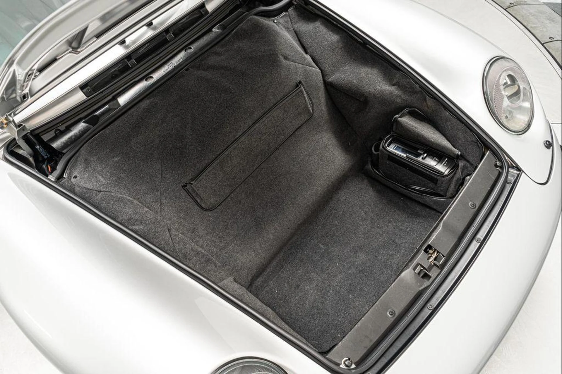 mph018_2738701277_sw_T8_Xo_v_E4_P_Jy3507_Xhnlt8_OKPM_9d5e4408d5