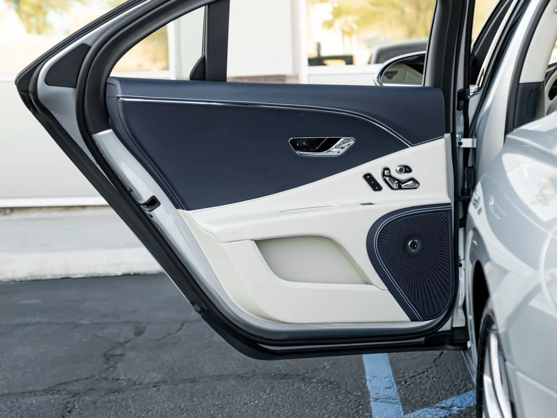 mph018_2739042653_19_7a73a6c87b