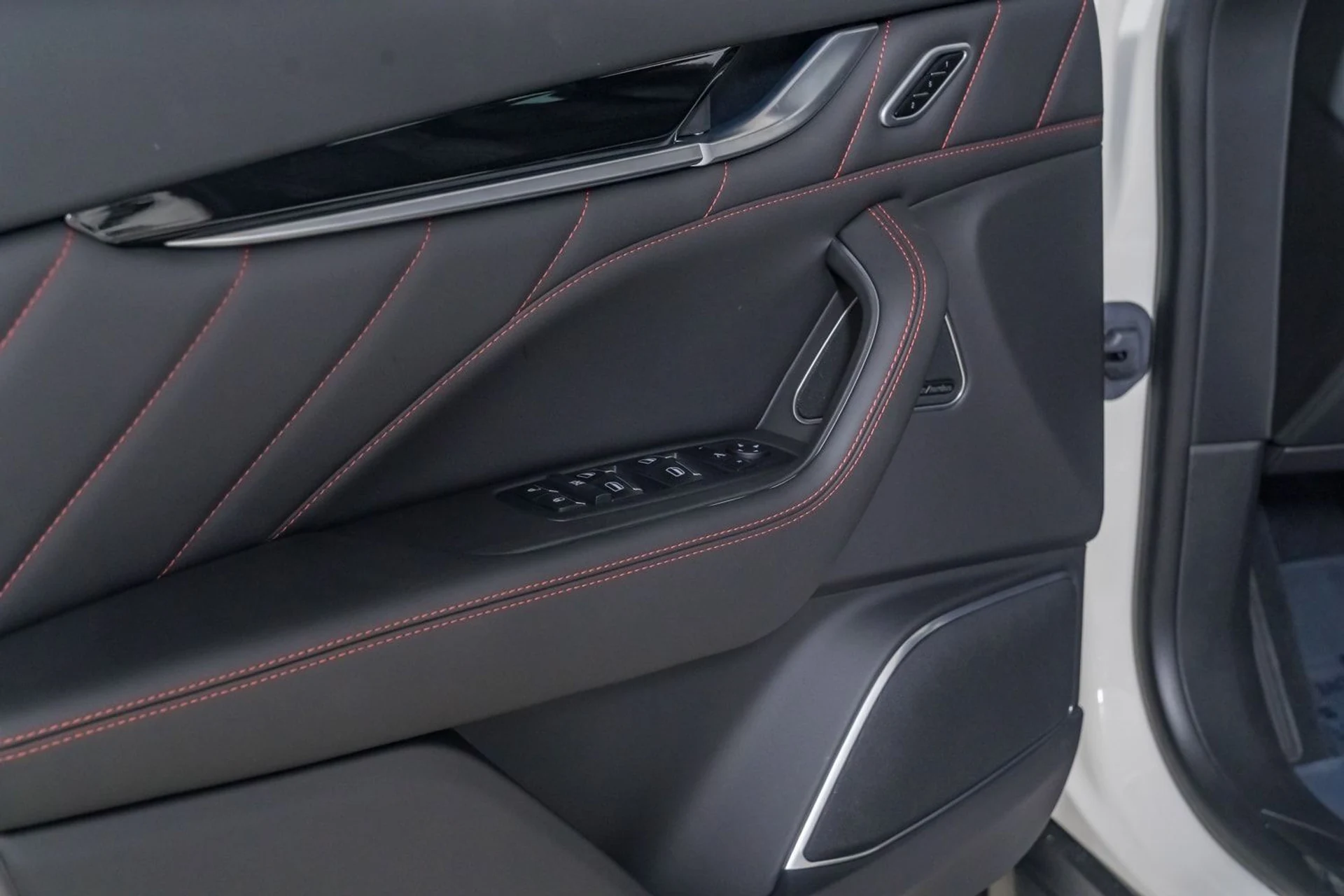 mph018_2740551006_7eae7f79c59946ed8978442237f9cbf3_3114f519e7