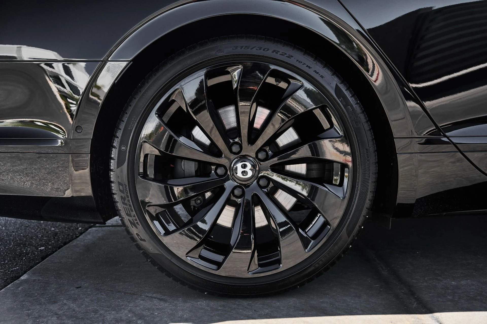 mph018_2740782668_Used_2024_Bentley_Flying_Spur_1782150644_95c8a3f894
