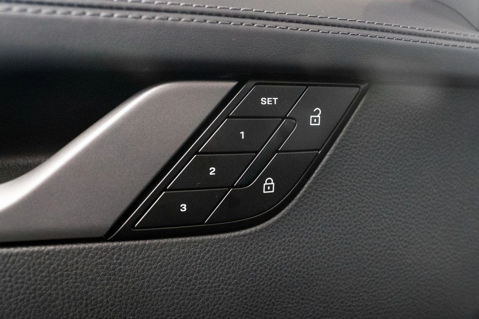 mph018_2746199946_6a6cf8465010f507ed31620aa8217f8c_79caaa768a