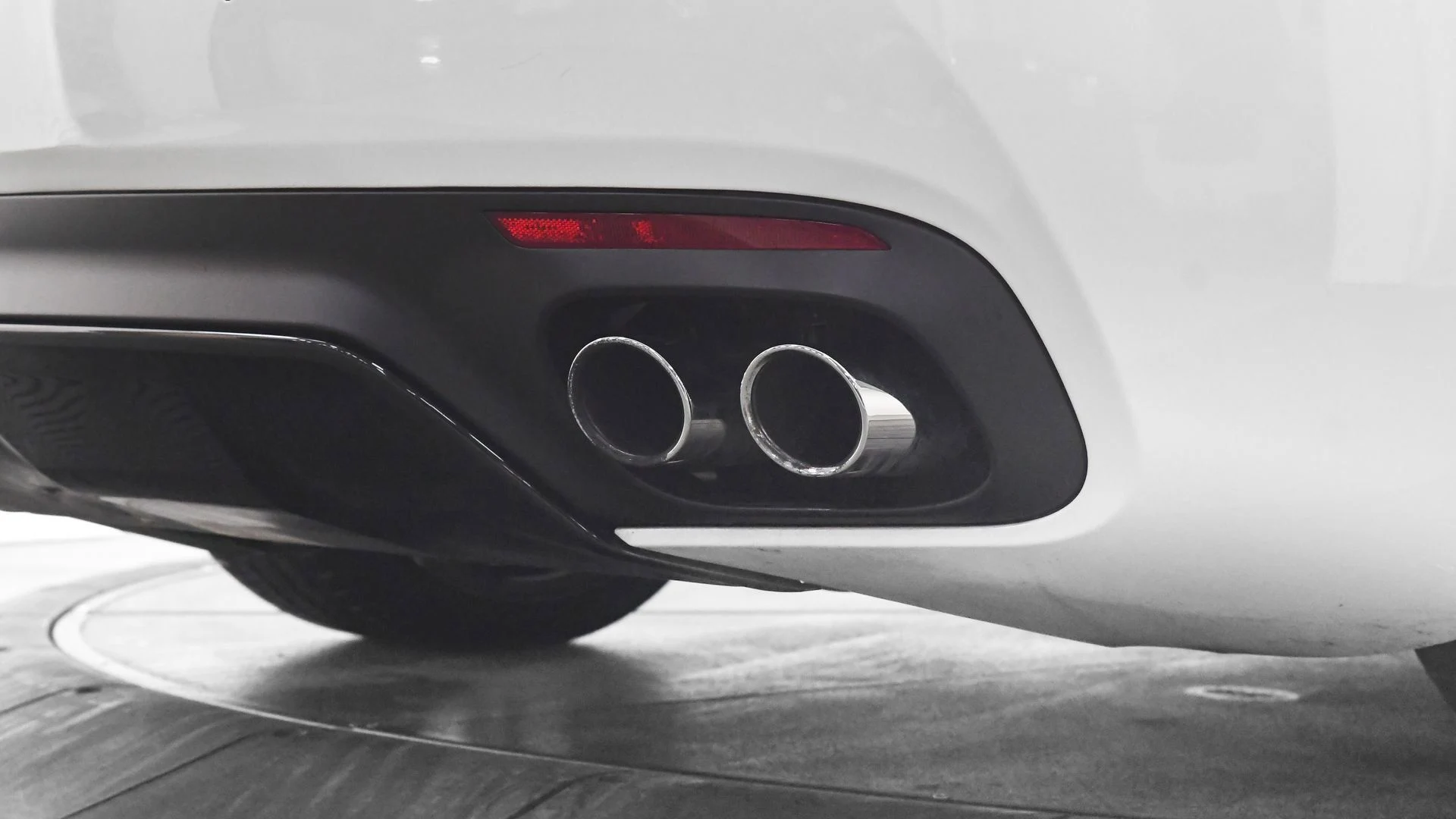 mph018_2749485347_bf16ae7054a3420782def0d2cbab04bb_b55ee5de3d