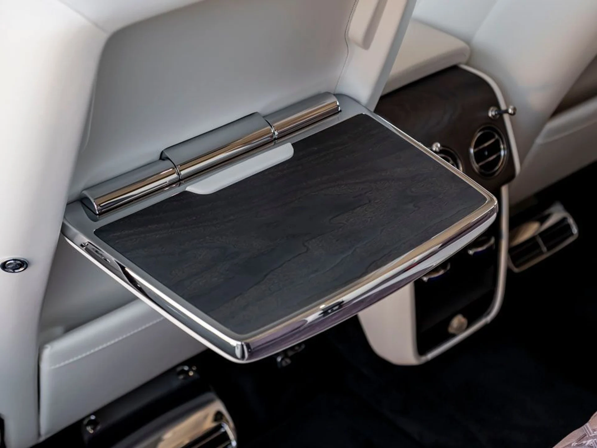 mph018_2754771392_19_e25c3c9b7a