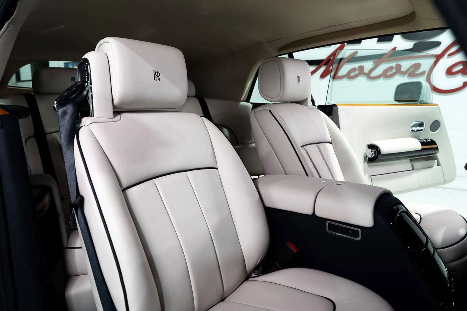 mph018_2756141625_05c4426a66ff200cf33e54a6af4ed852_81ea25c672