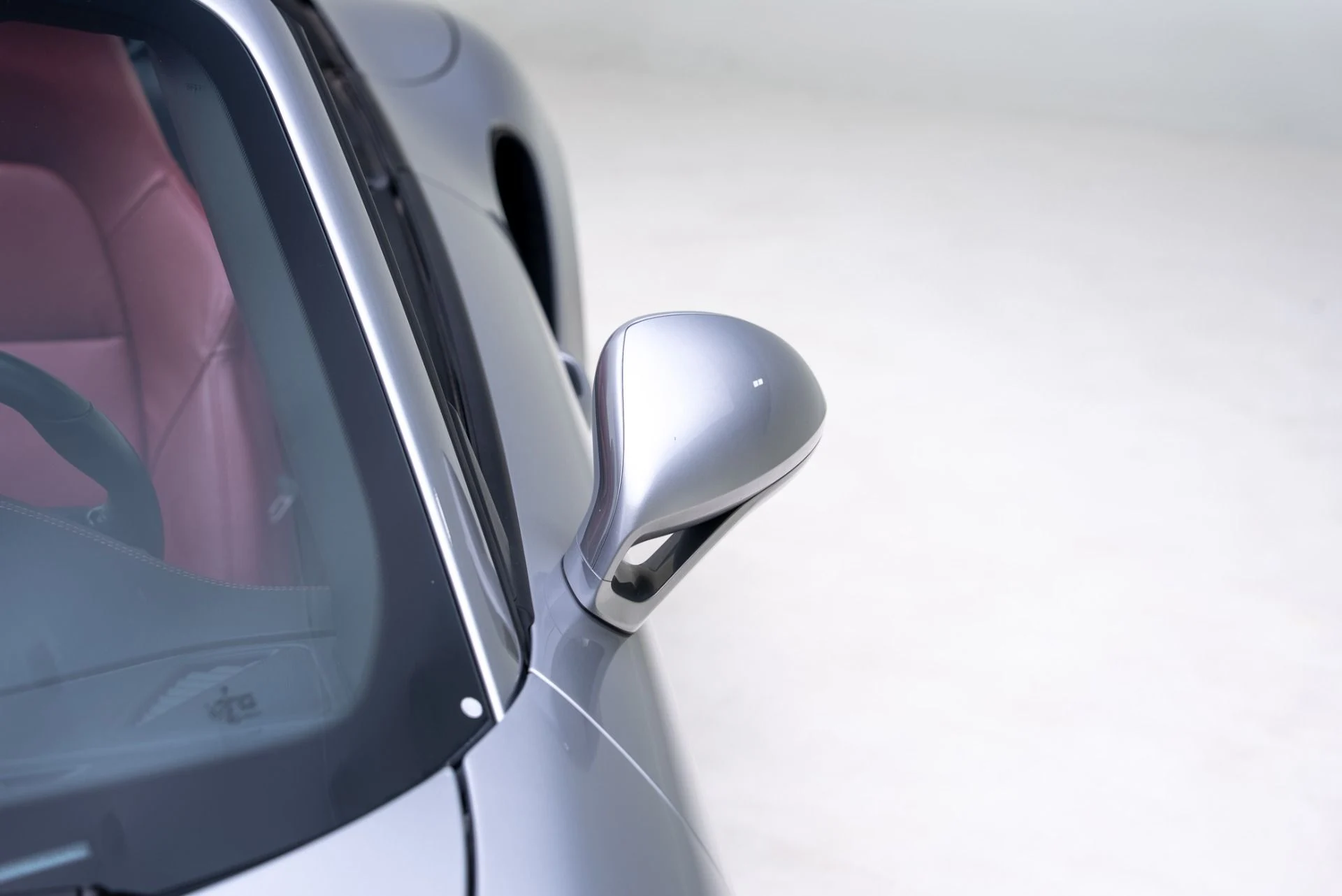 mph018_2760149556_Used_2018_Porsche_911_Turbo_S_1769029746_1e355f7499