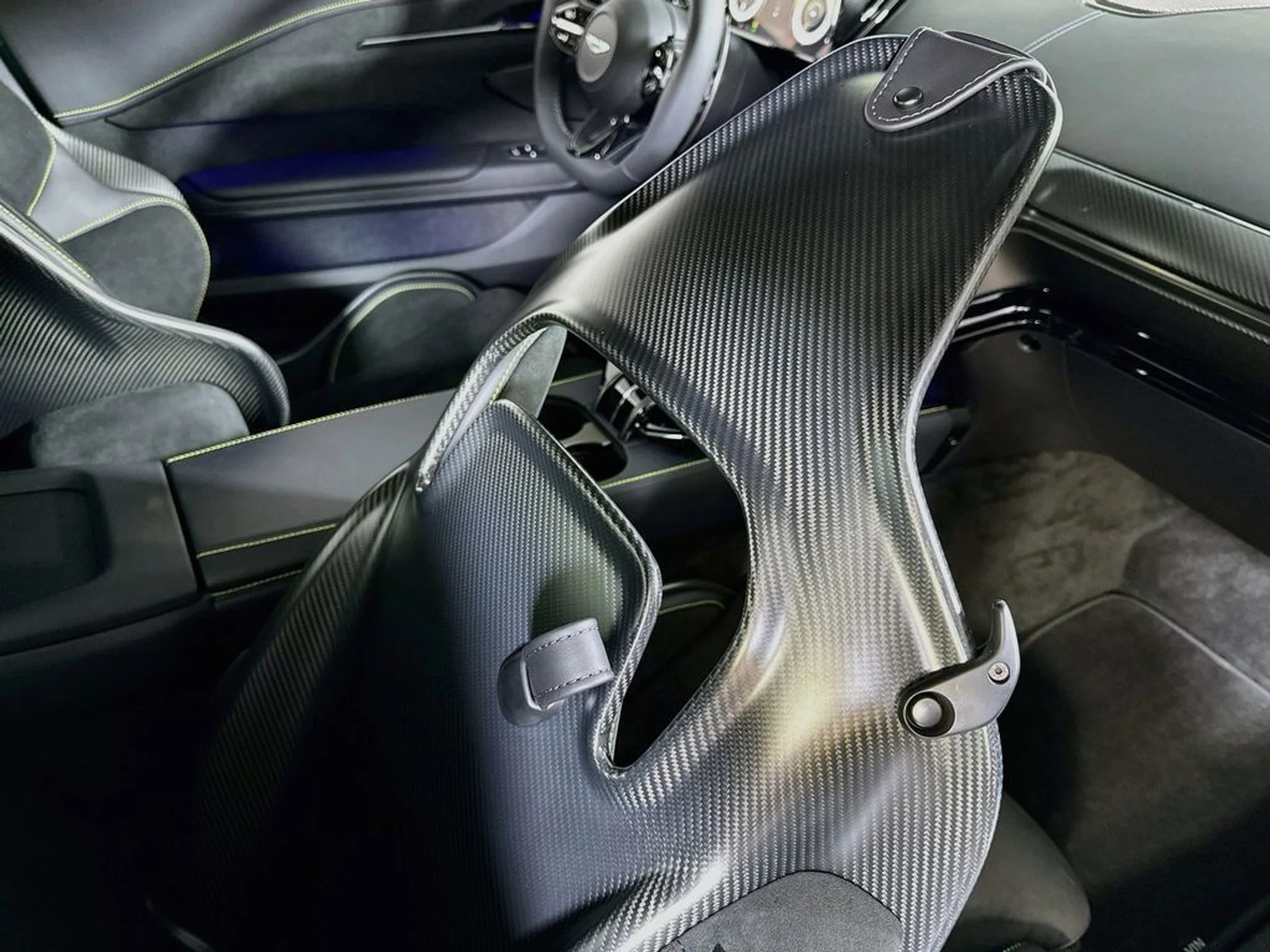 mph018_2760434745_new_2026_aston_martin_vantage_scoupe_11350_23067124_19_1024_18bd0be2f8