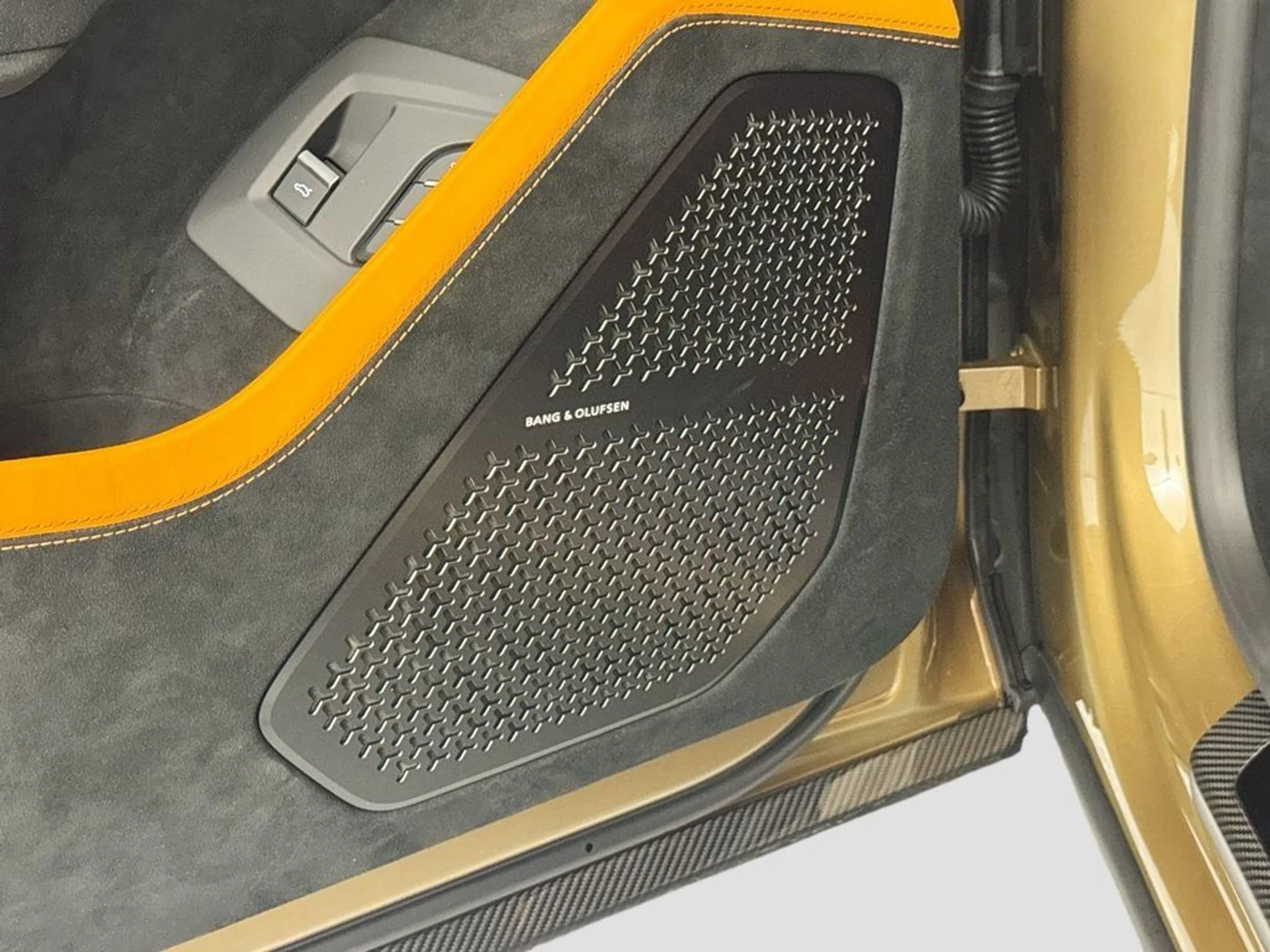 mph018_2760628258_e5722a4d5ec08ca86f9a50e570e32453_e541386716